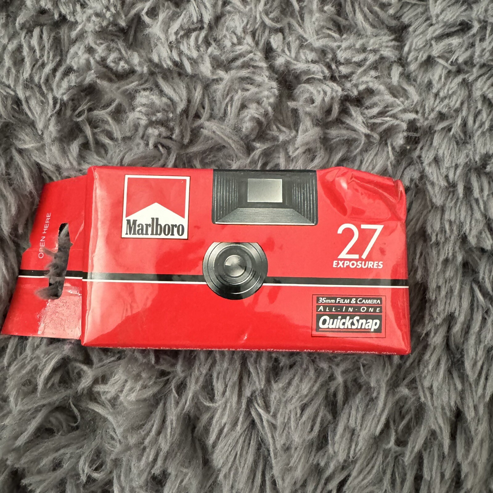 Vintage Marlboro 35mm Film & Camera 27 Exposures All-In-One QuickSnap SEALED M19