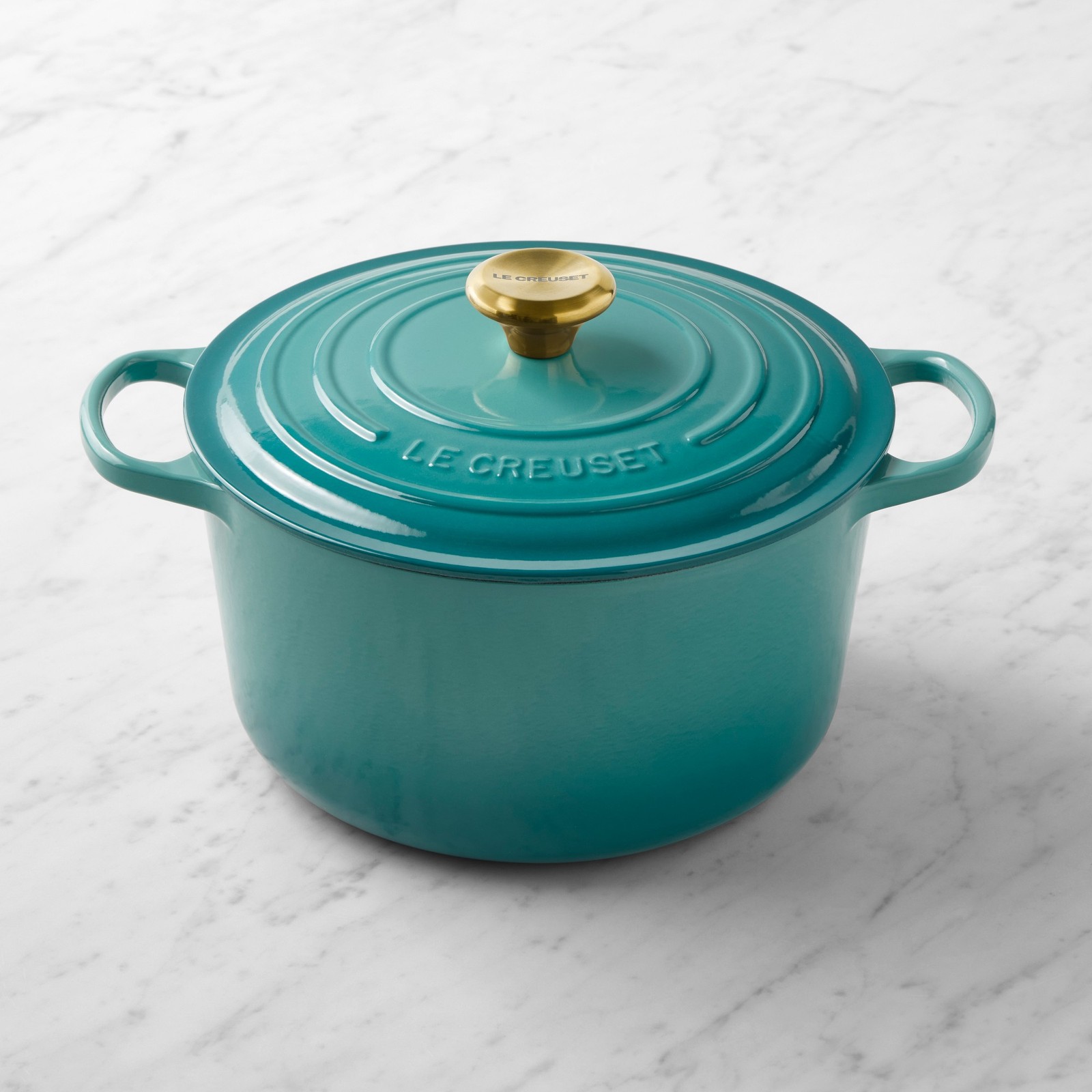 Le Creuset Enameled Cast Iron Signature Deep Round Oven, 6 1/2-Qt.