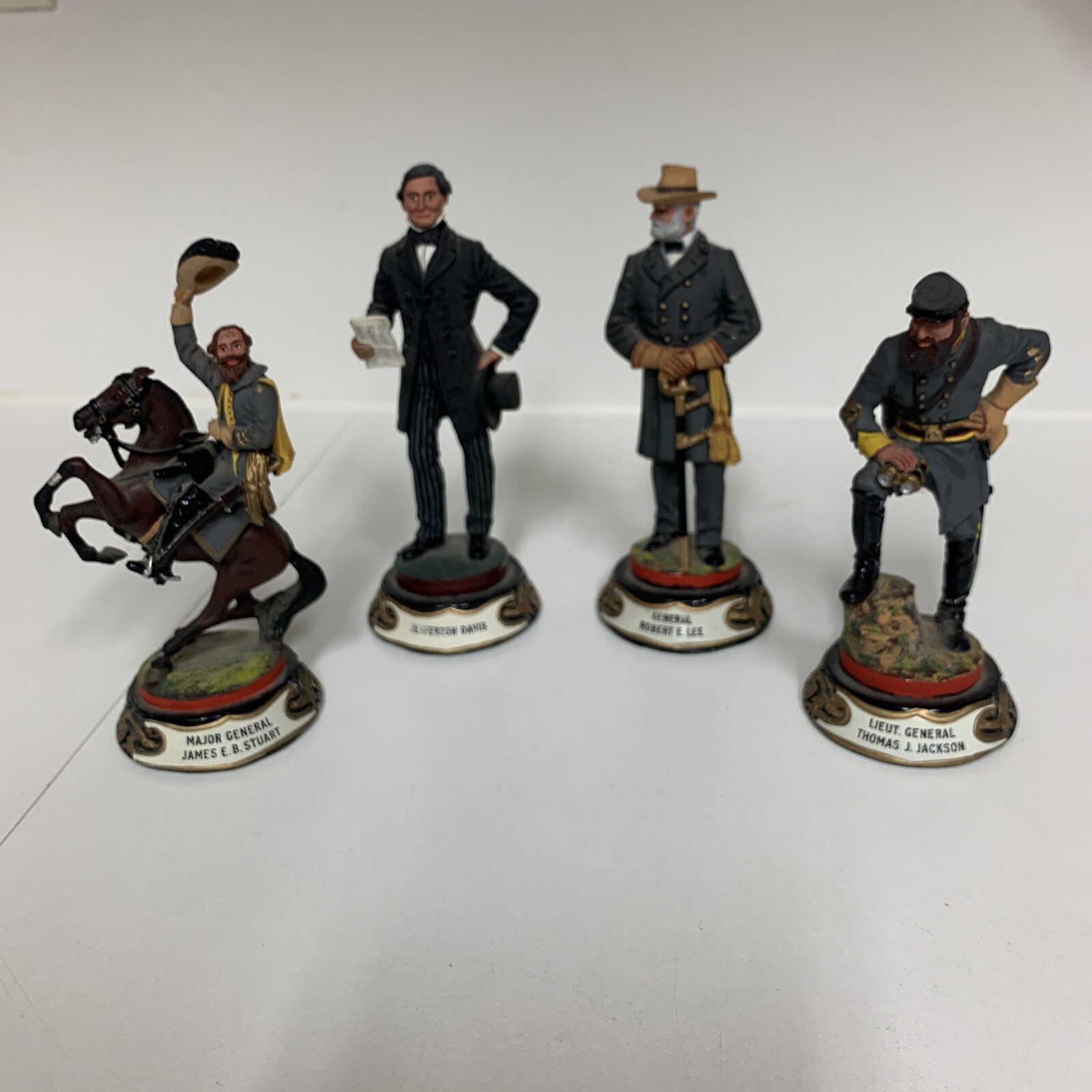 CIVIL WAR-MADE  IN LONDON ENGLAND UNIQUE (4)~1980 FIGURINES/ GEN. ROBERT E. LEE-