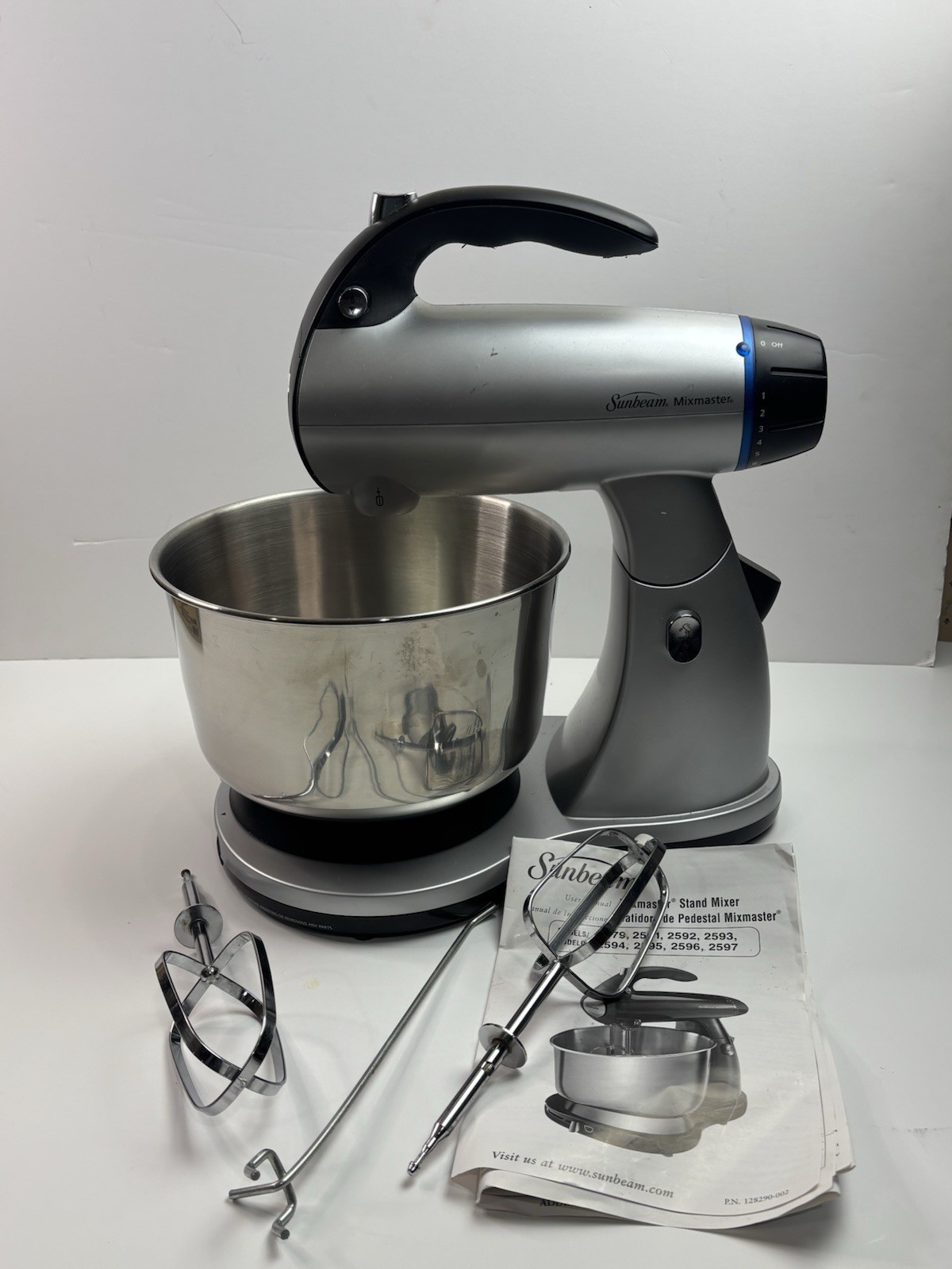 Vintage Sunbeam Mixmaster 12 Speed Stand Mixer Chrome Bowls Mixers