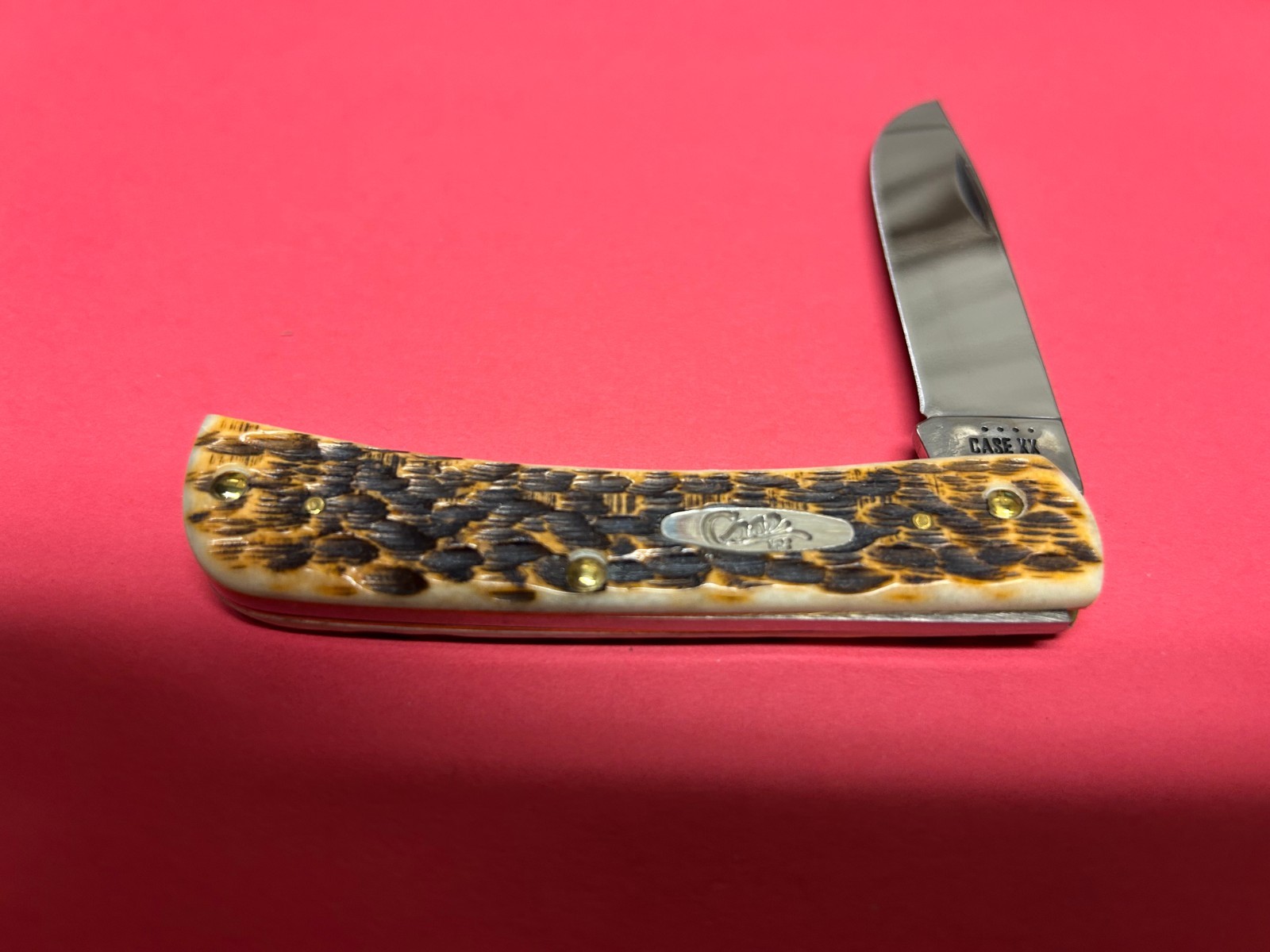 MIB 2022 Case XX Chrome Vanadium Amber Bone PS Jigged Sod Buster Jr 6137CV