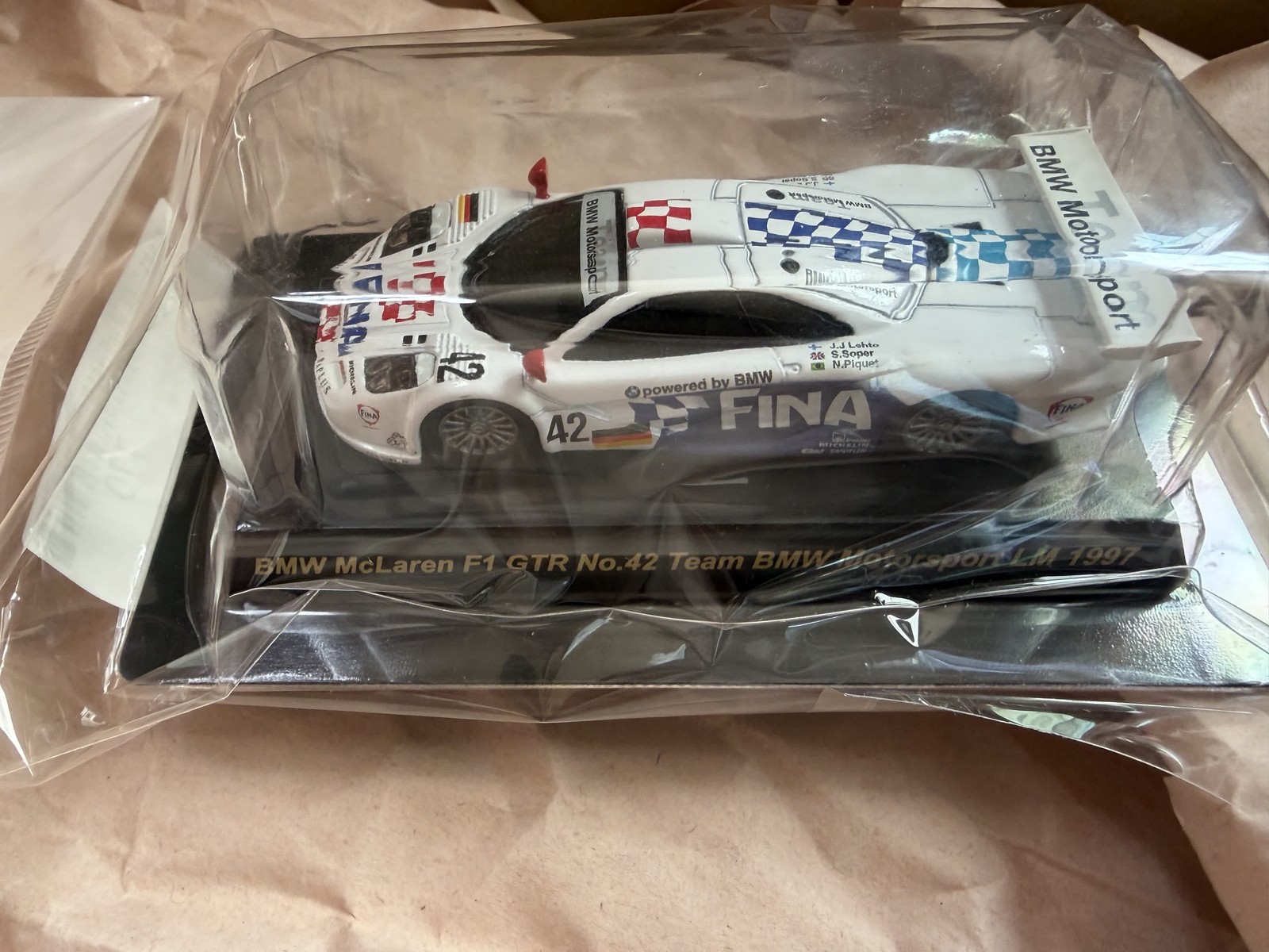 1/64 BMW MCLAREN F1 GTR No.42 TEAM BMW Motorsport LM 1997 (White) mini car Japan