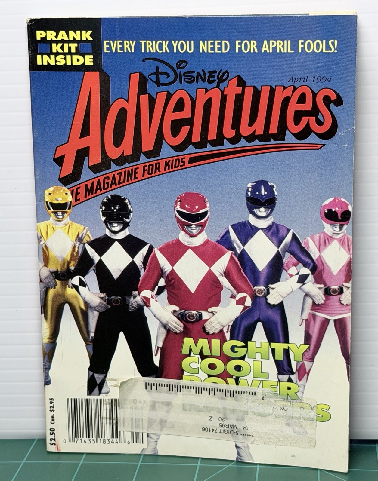 VINTAGE April 1994 Power Rangers Disney Adventures Magazine - Volume 4, Number 6