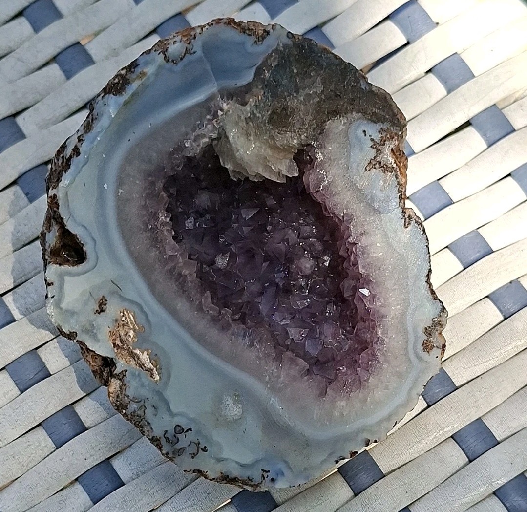 Natural Amethyst Agate Geode Nodule Polished Crystal Cave Mineral Specimen