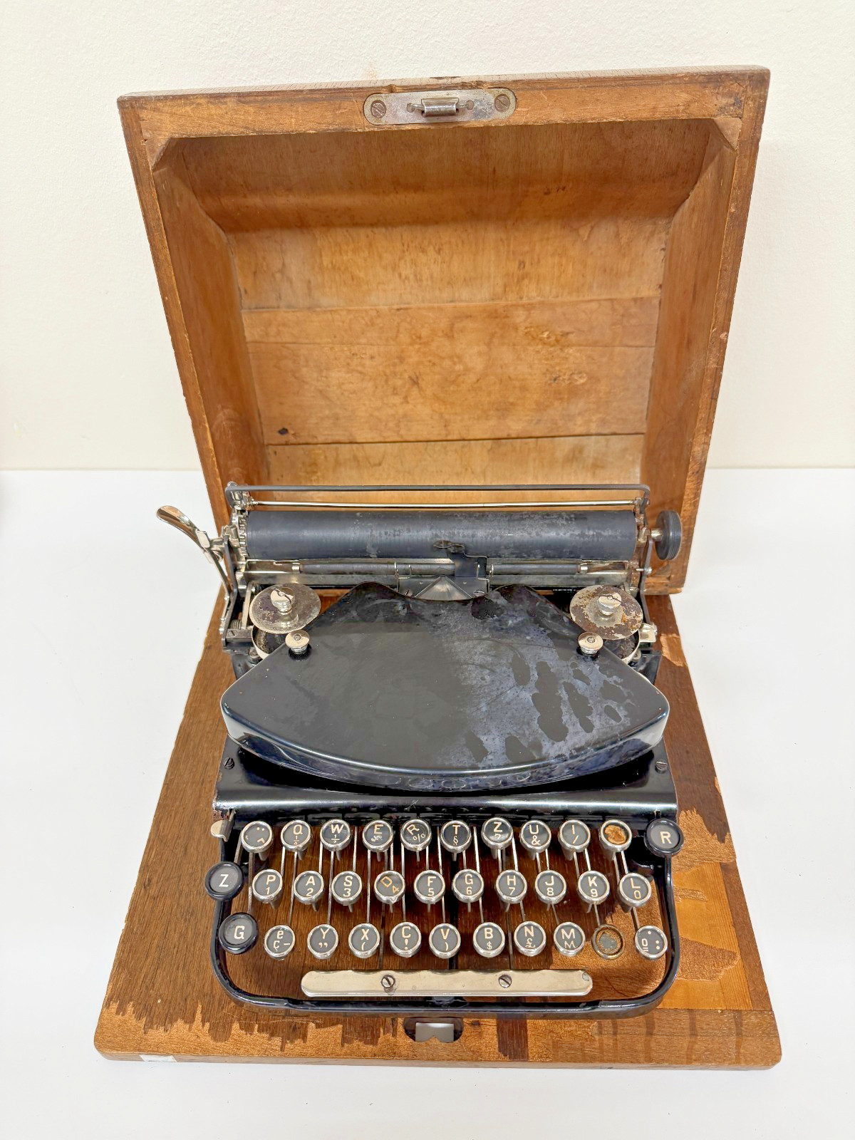 Antique 1913 Adler Model 7 Typewriter - German Thrust Action with Wood Case