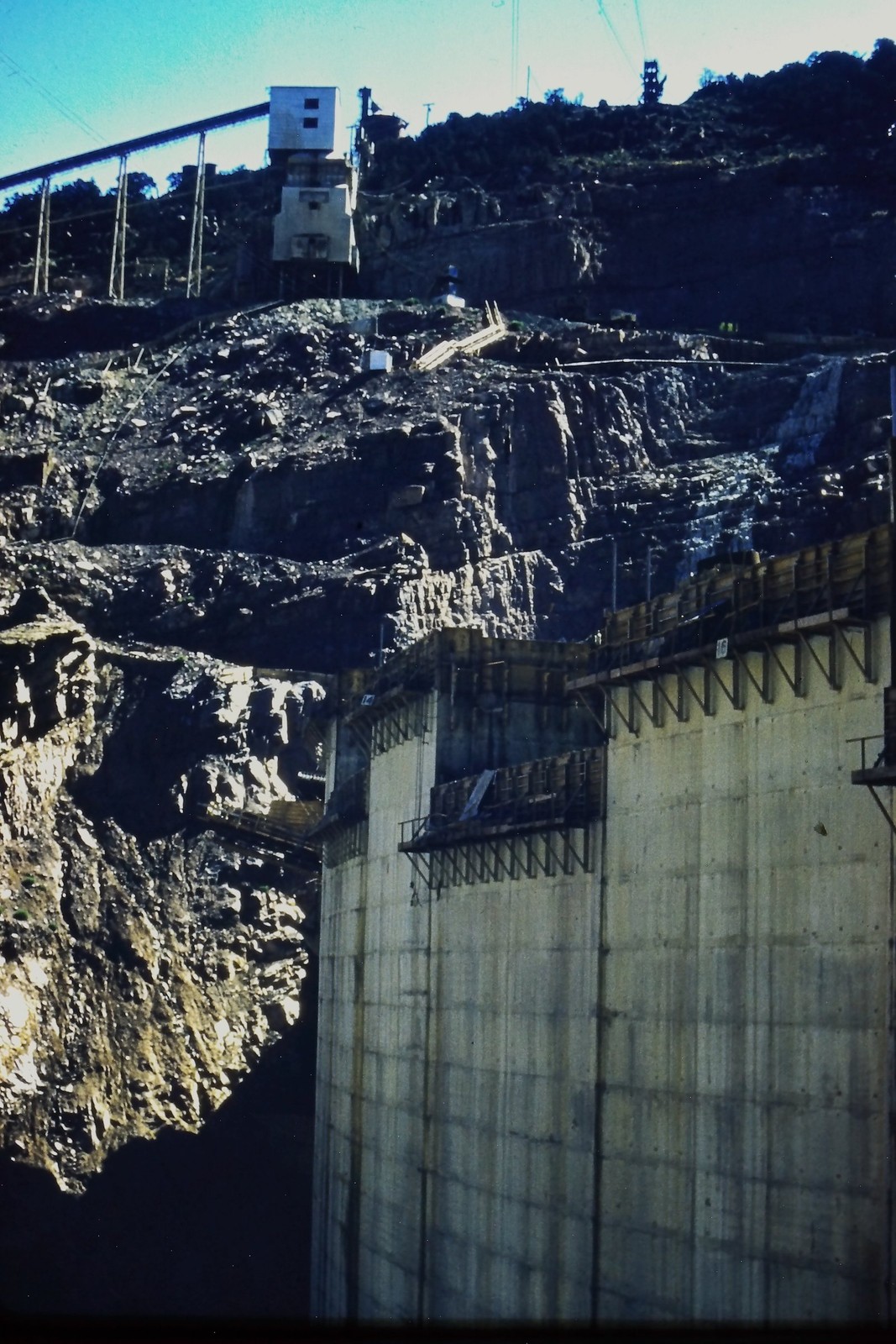 c1960's Kodachrome 35mm Slide, Flaming Gorge Dam Canyon Wall Construction Rocky