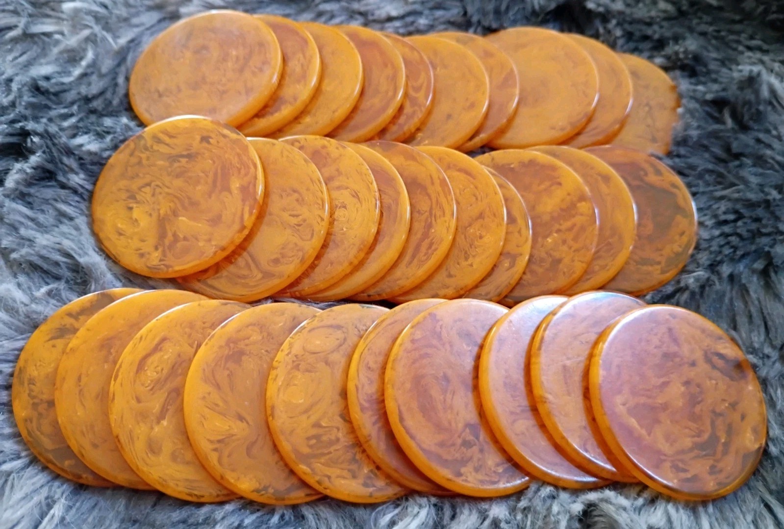 Vintage lot of 30 Art Deco Bakelite Yellow Swirl Poker Chips Art Crafts MCM W@W