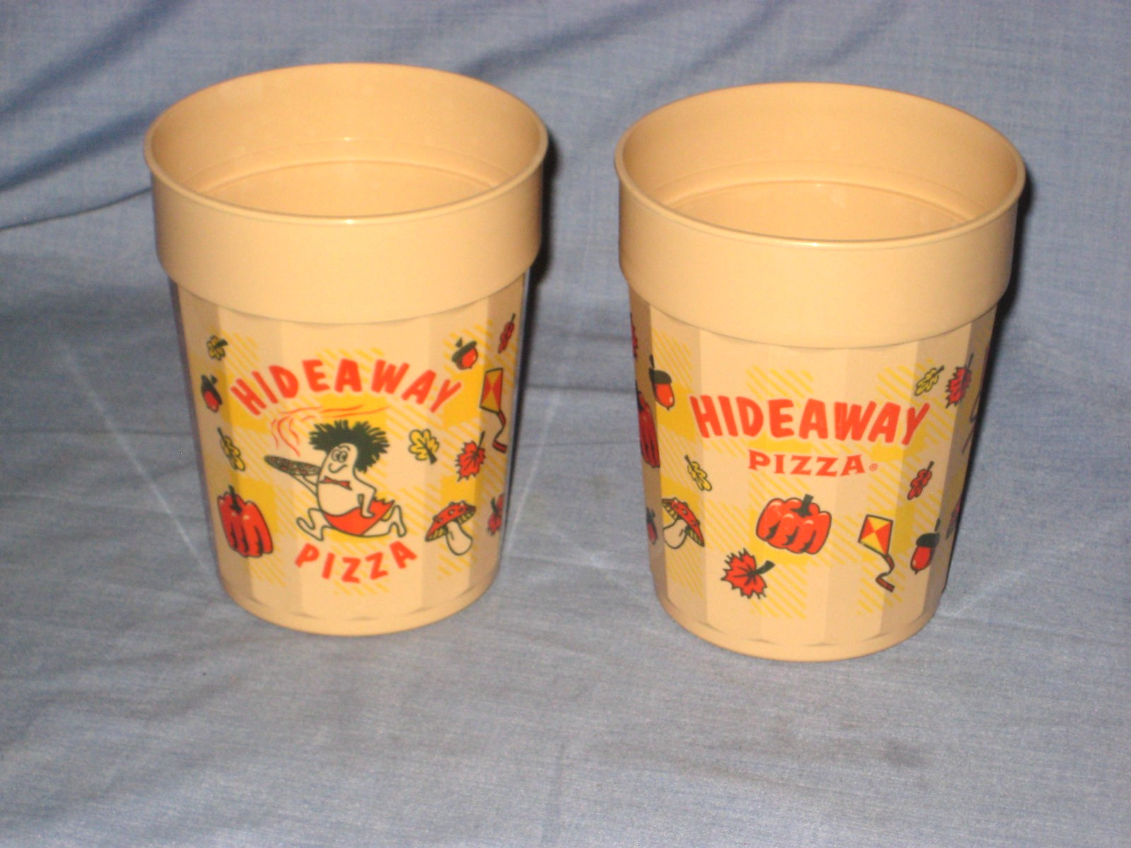*TWO DRINK CUPS, HIDEAWAY PIZZA - STILLWATER, OK - FALL-THEMED, PUMPKINS, LEAVES
