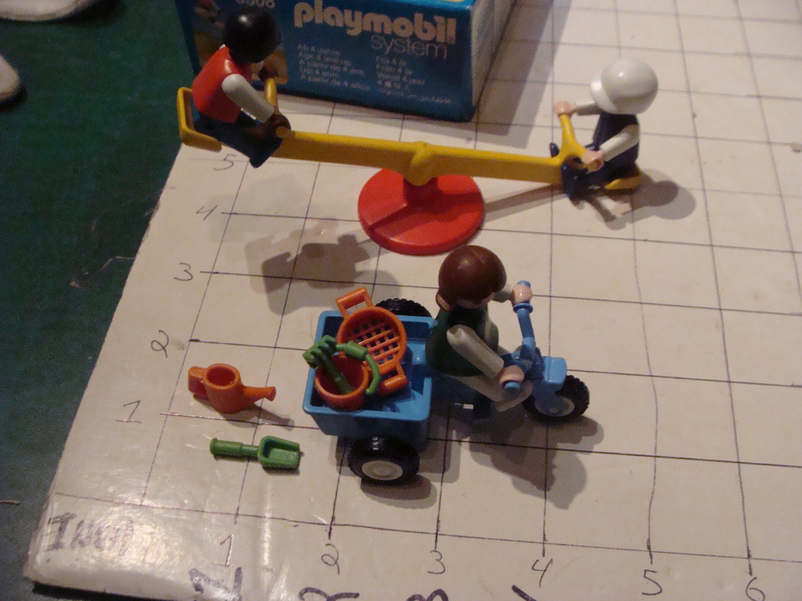 Playmobil Set in box #3308 CLEAN & COMPLETE : c 1988 KIDS SEE SAW AND TRIKE 