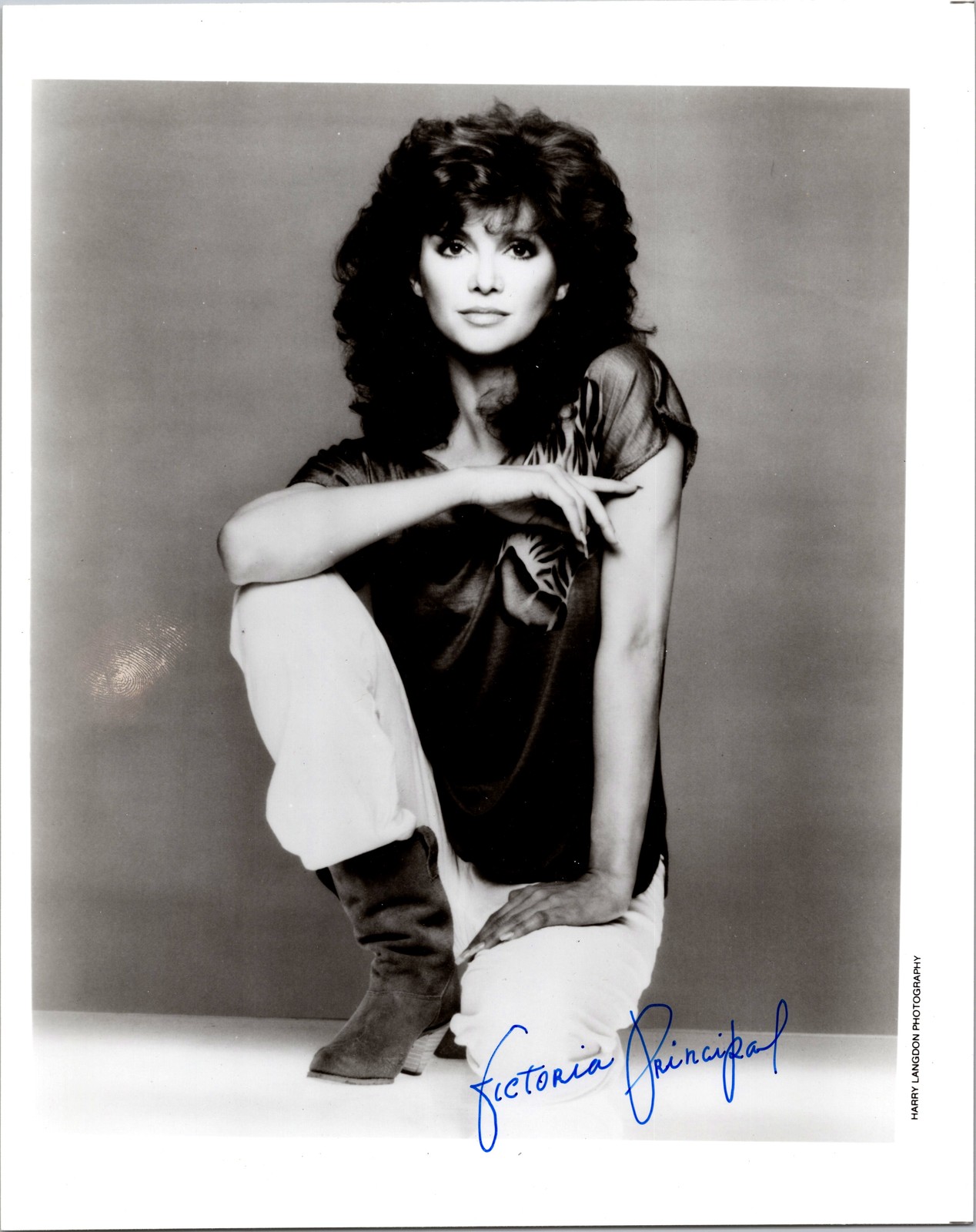 8 x 10 Photograph Signed Autograph - Victoria Principal