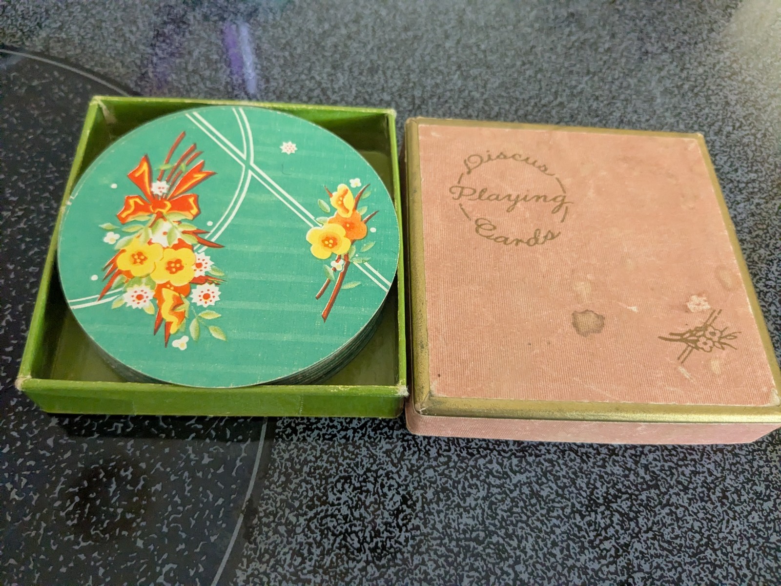 Antique 1930\'s DISCUS Round Playing Cards Complete Deck No Jokers Green Flower