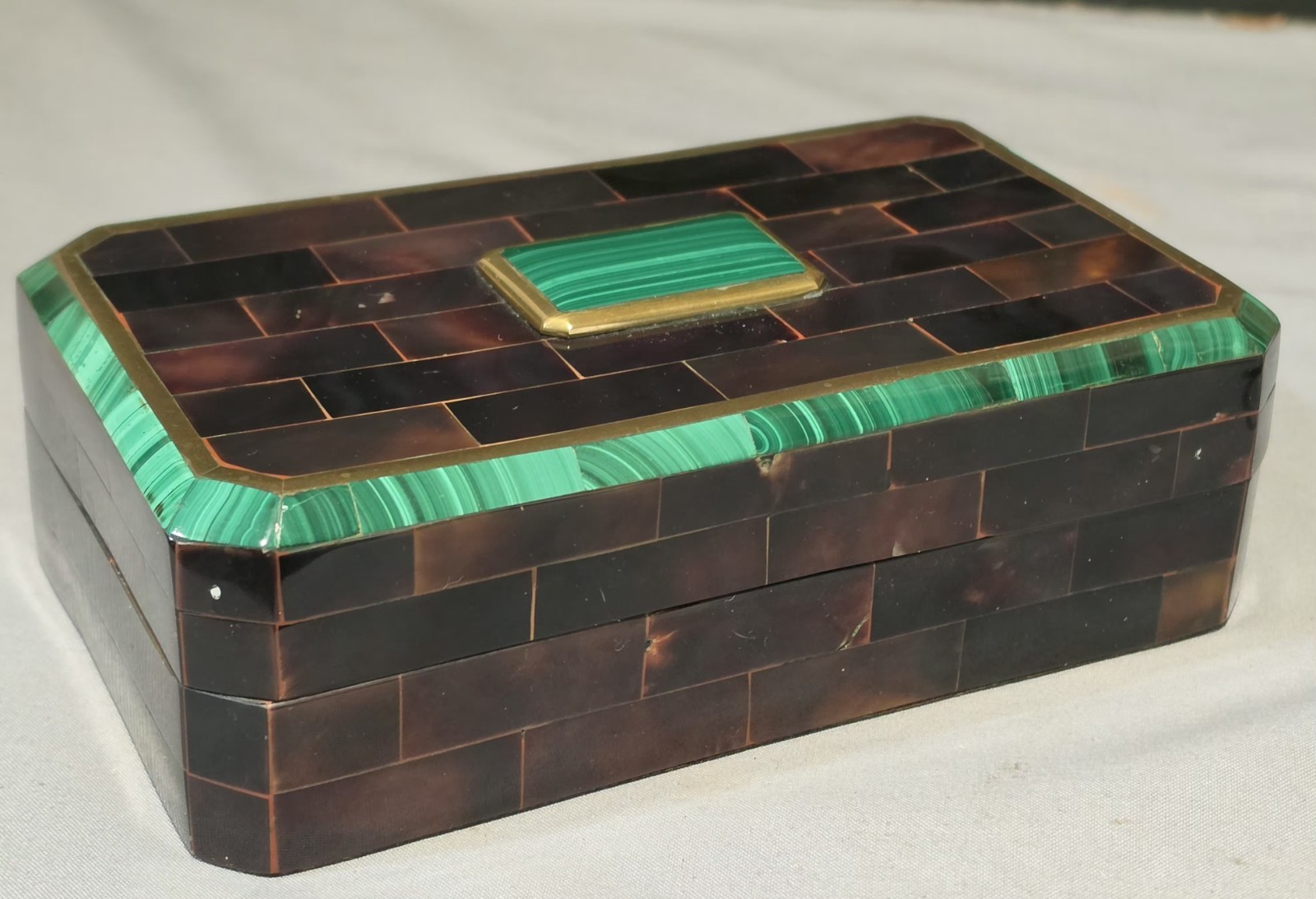 VINTAGE MAITLAND SMITH DARK STONE AND MALACHITE TABLE DRESSER  BOX