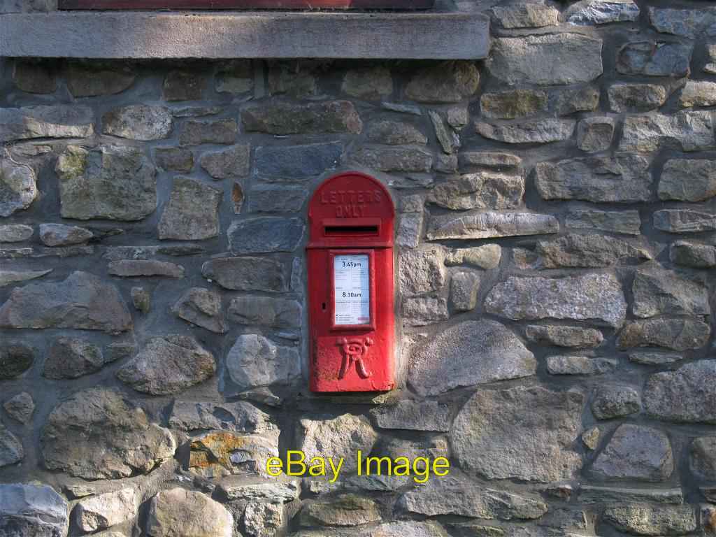 Photo 6x4 Victorian Postbox in Cwm Cib Ffairfach Old VR postbox in the si c2014
