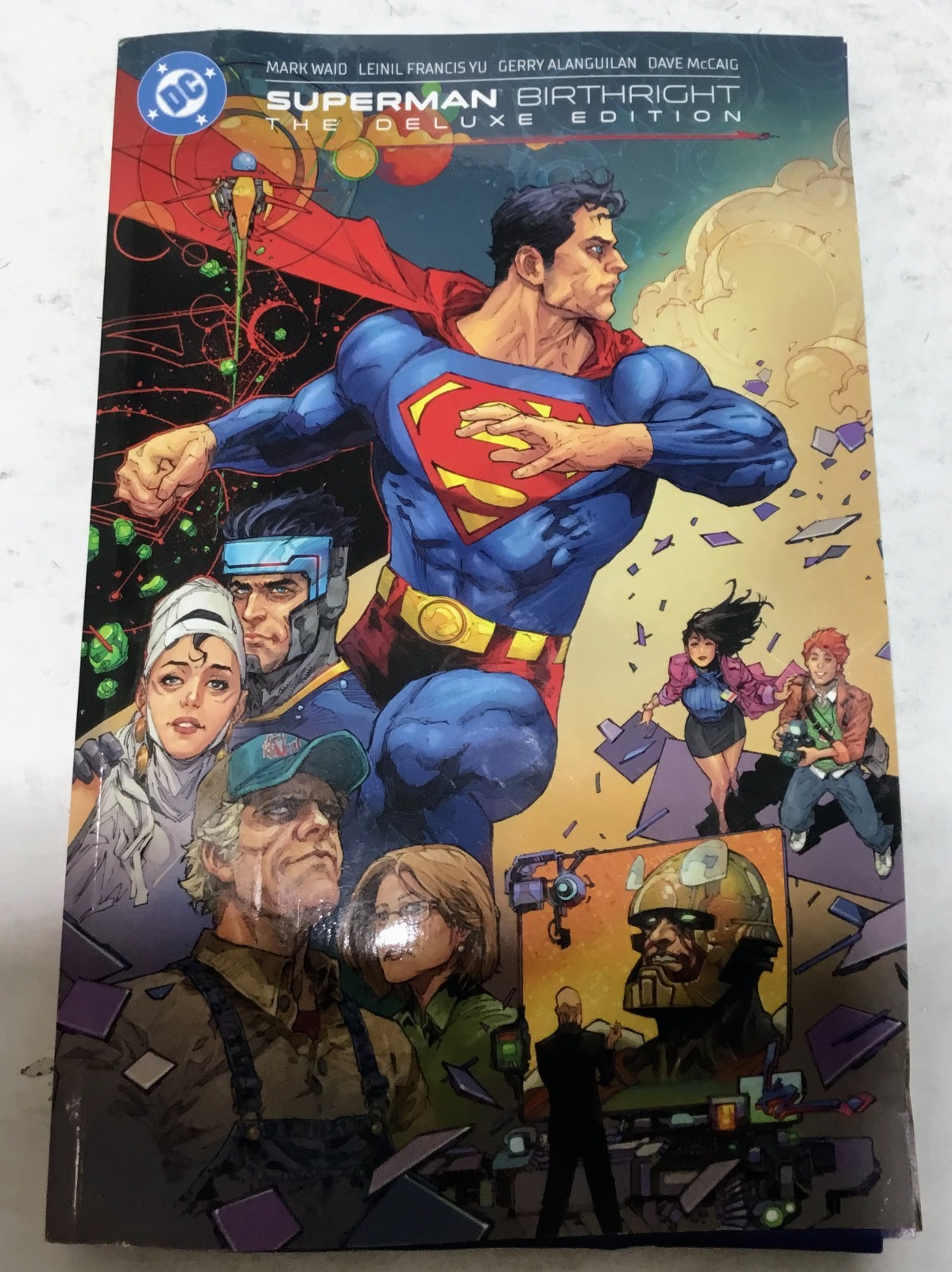 Superman: Birthright - The Deluxe Edition (DC Comics)