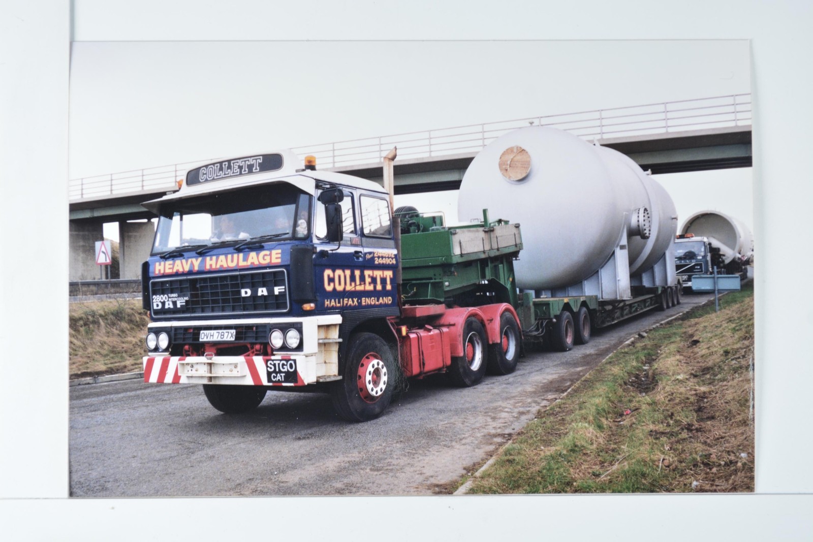 Collett Heavy Haulage Daf 2800 Truck Lorry Tank Load Ovh 787X Halifax c1980s