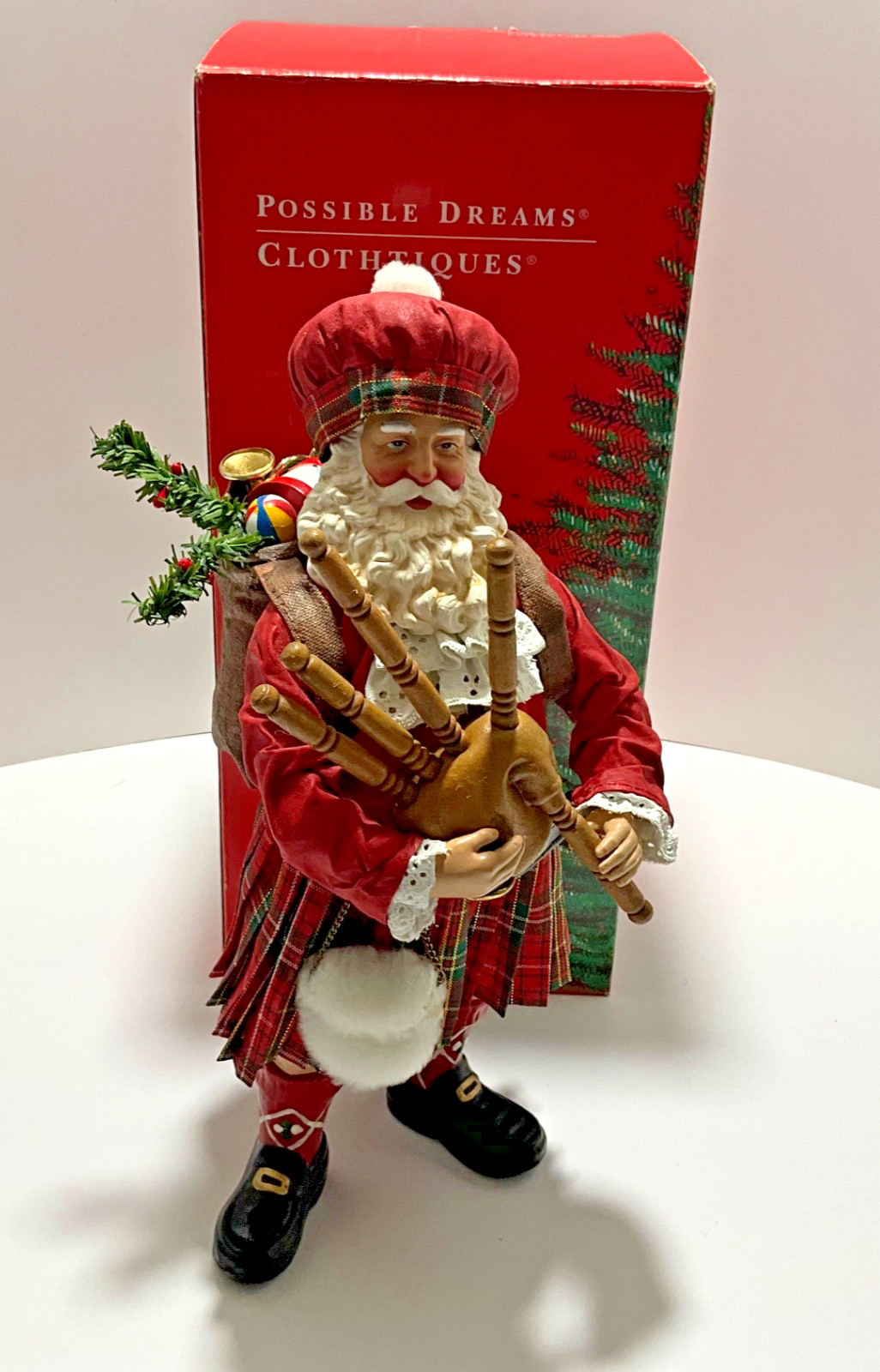 CLOTHIQUE  Possible Dreams  10.5”  HIGHLAND SCOTTISH SANTA CLAUS No. 713169