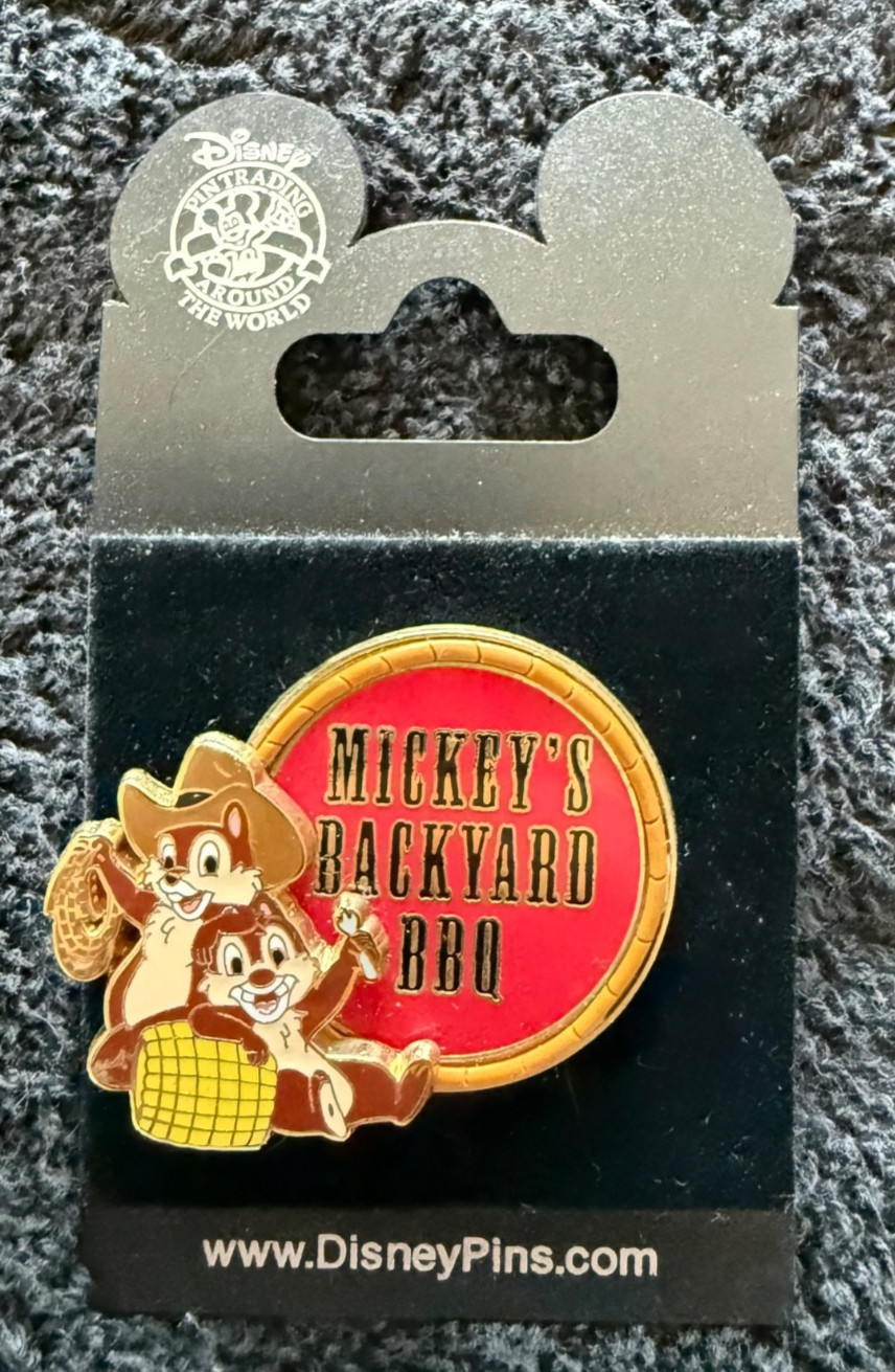 WDW Disney Fort Wilderness Mickey's Backyard BBQ Chip n Dale Pin On Pin NOC