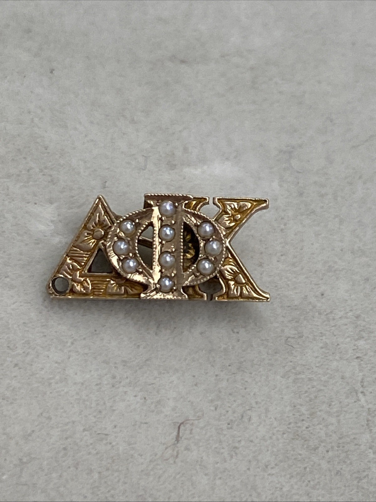 10K Vintage Delta Phi Kappa Fraternity Pin w Seed Pearl