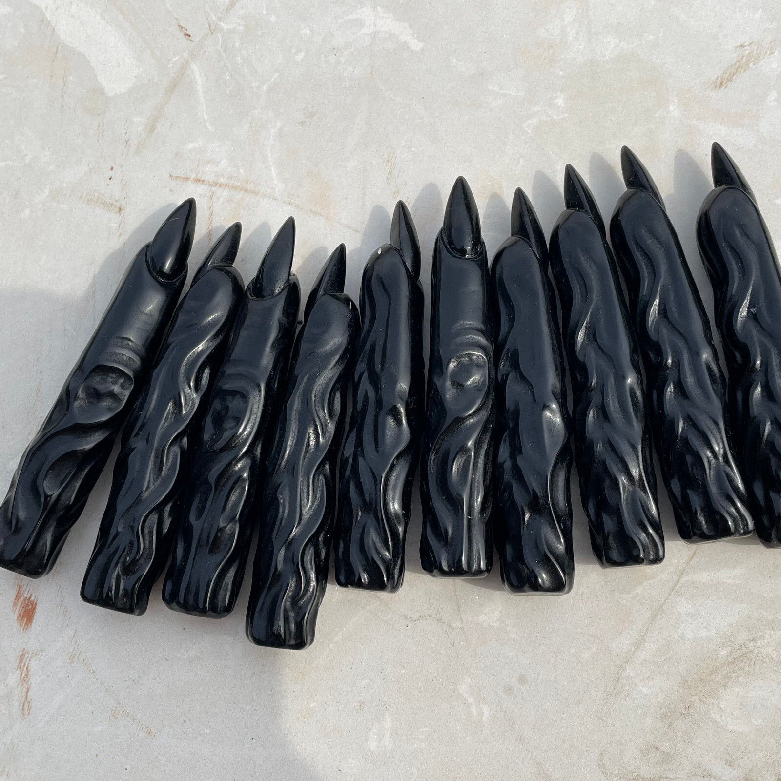 1pcs Natural Obsidian finger Quartz Carved healing aura Repair 3.8\