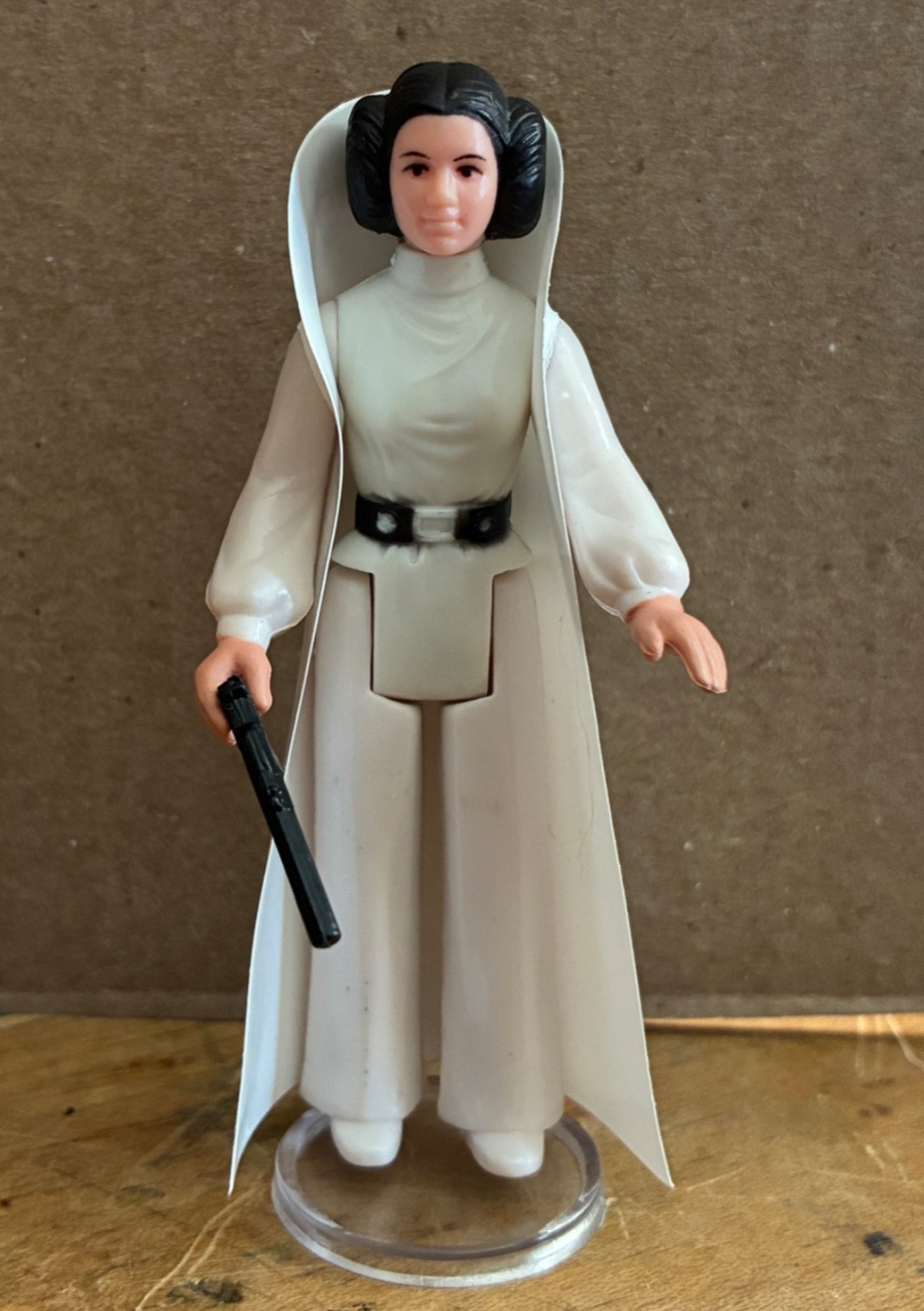 Beautiful 1977 Kenner Star Wars Princess Leia Complete with Cape and Blaster