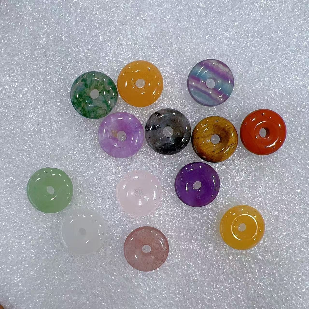 20pcs = 1 Set - Natural Stone Carved 15mm Donut Crystal Quartz Stone Pendant