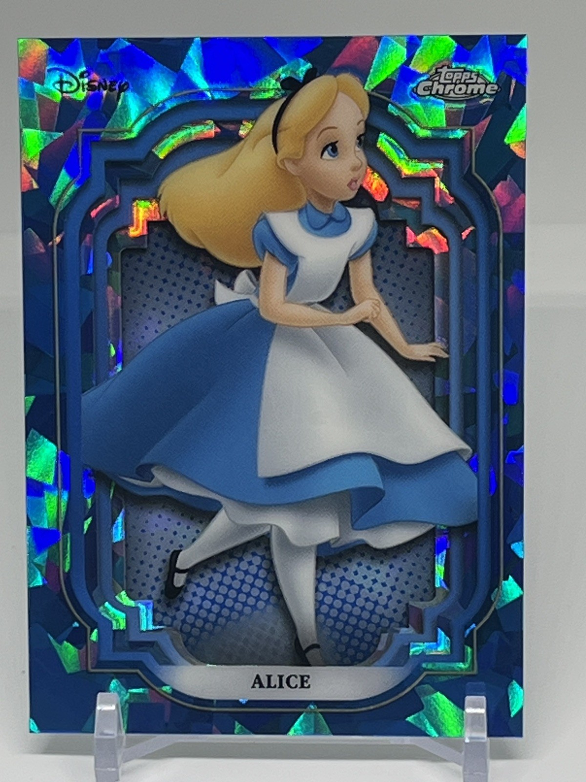 ALICE - 2024 TOPPS DISNEY SAPPHIRE #19 Base First Year COLOR MATCH
