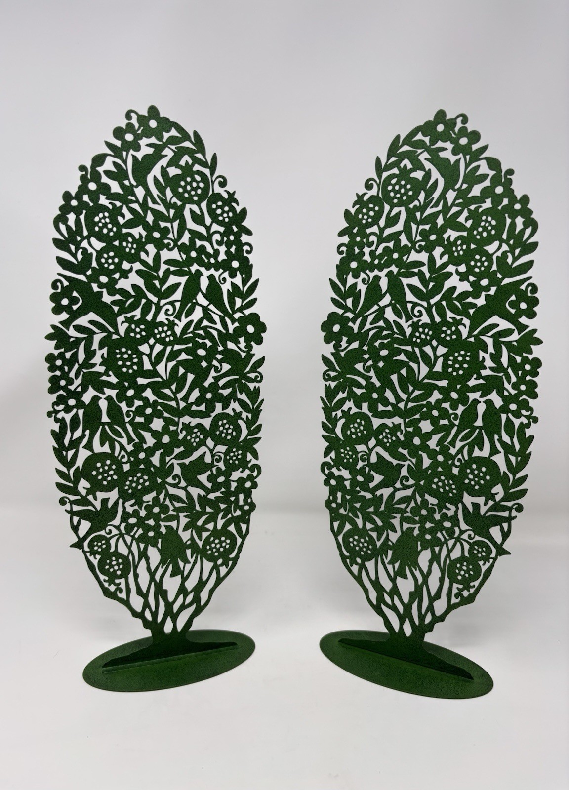 2 Willow Tree Silhouette Susan Lordi Demdaco 2013 Green Pierced Metal Pair