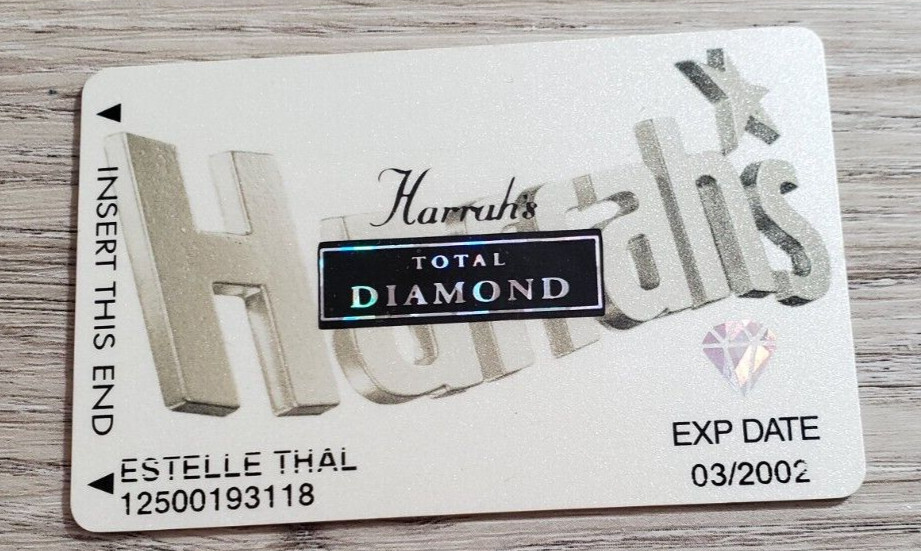 Harrah's Las Vegas Casino 2002 Total Diamond Slot Card