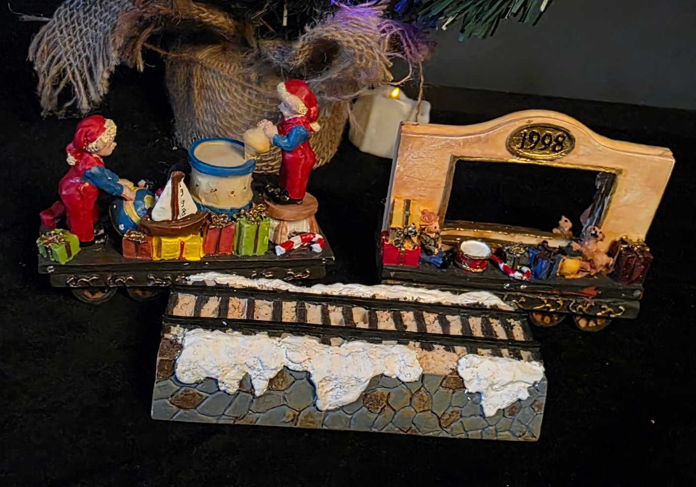 Vintage 1998 Christmas Train Miniatures–Resin Train Cars + Snow Track–Holiday
