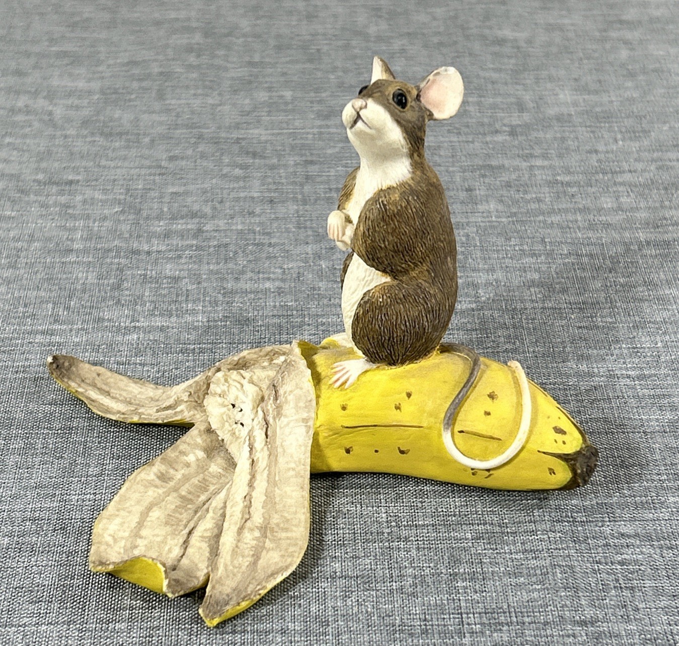 Munro After the Party Mouse on Banana Figurine Mice Collectible 1993 MM10120 Vtg