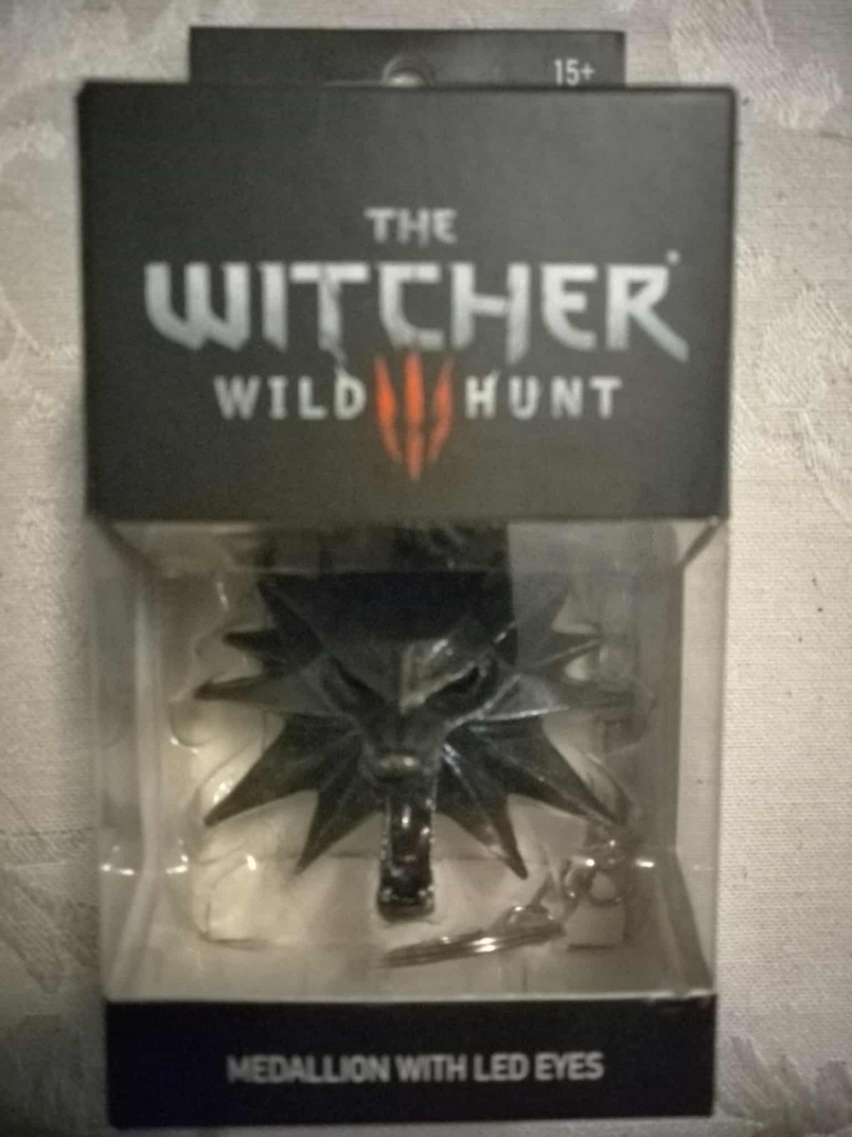 The Witcher 3: Wild Hunt Medallion with LED Eyes New In Box