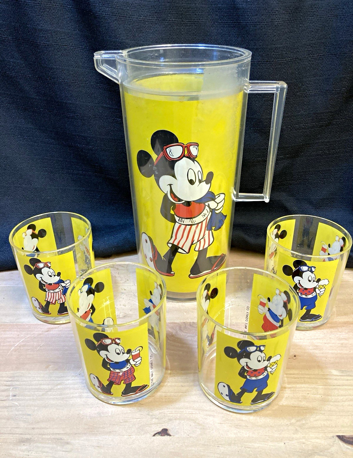 Vintage 1980s Disney Mickey Mouse Acrylic Pitcher 4 Tumblers  Drinkware Set