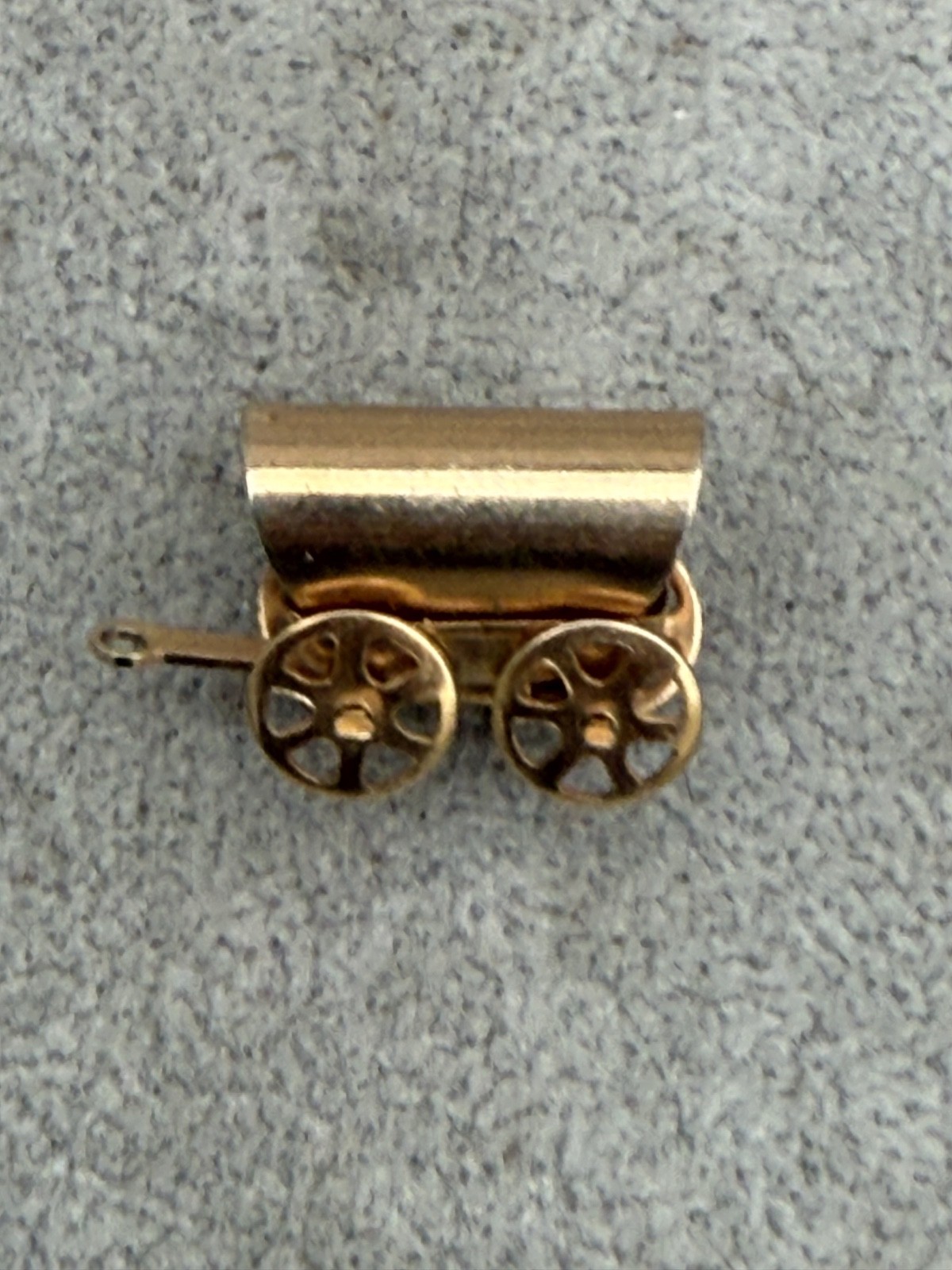 Cute Tiny Metal Covered Wagon Charm Figurine Miniature Vtg jb2