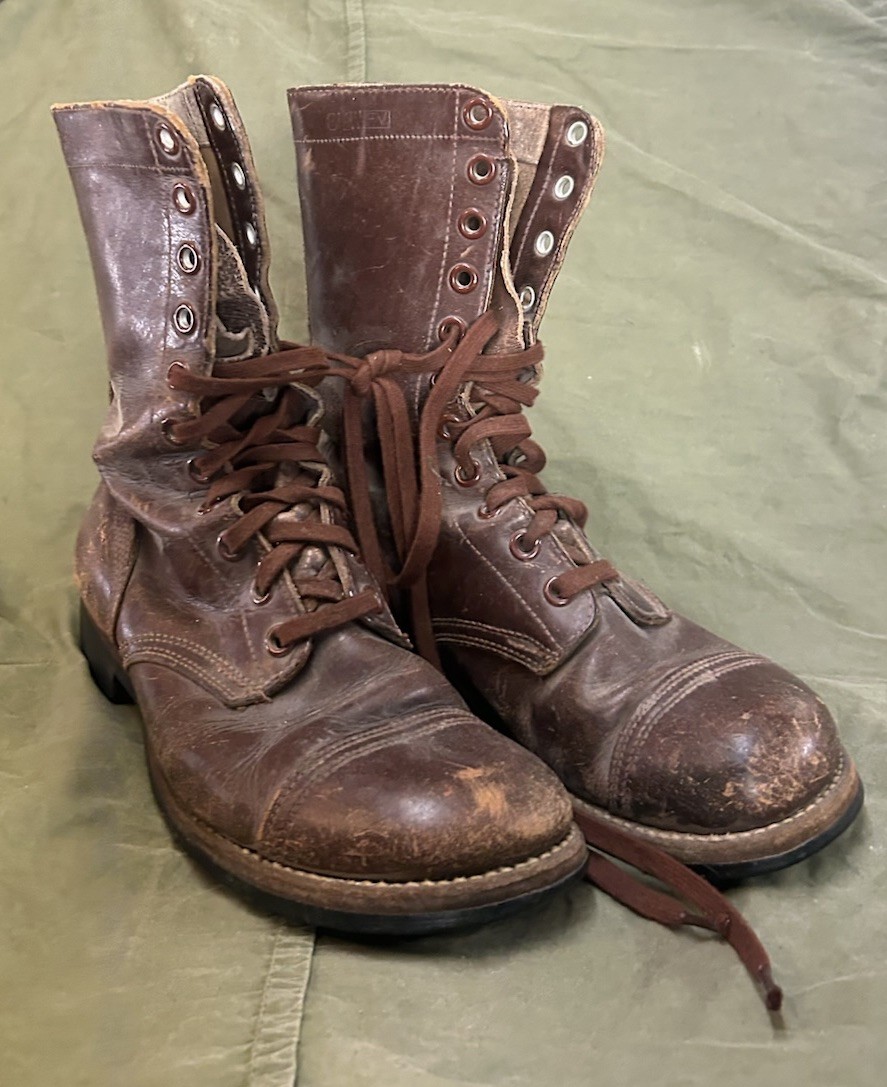 WWII US GI Army COMBAT JUMP Boots Size 8.5 W  Boot Brown BF Goodrich sole WW2