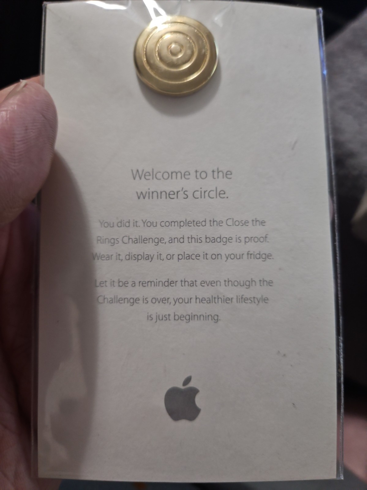(RARE)   Official Apple Pin Badge - Apple Watch “Global Close Your Rings Day” 
