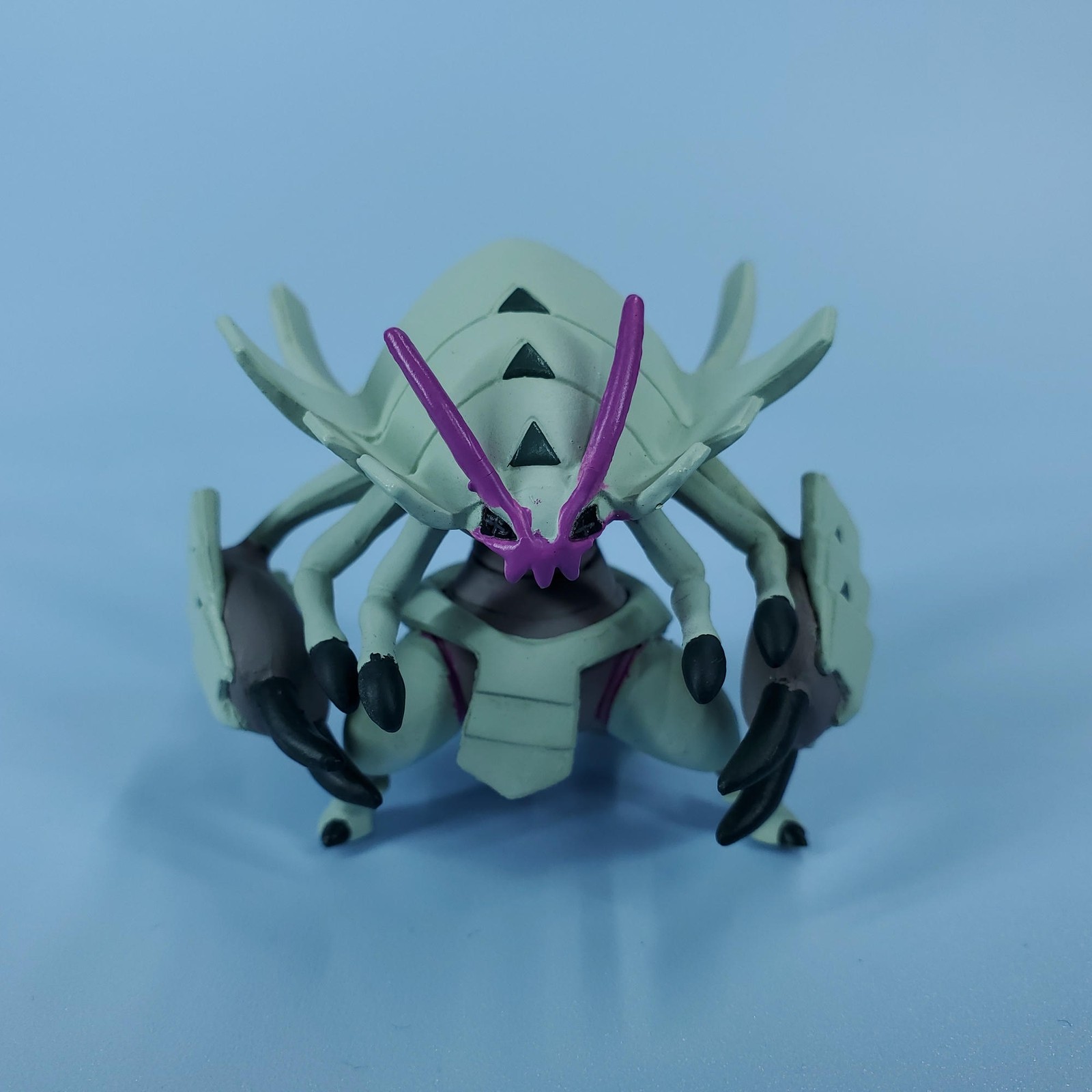 Takara Tomy Pokemon Capsule Act Sun & Moon Mini Figure Golisopod Gusokumusha