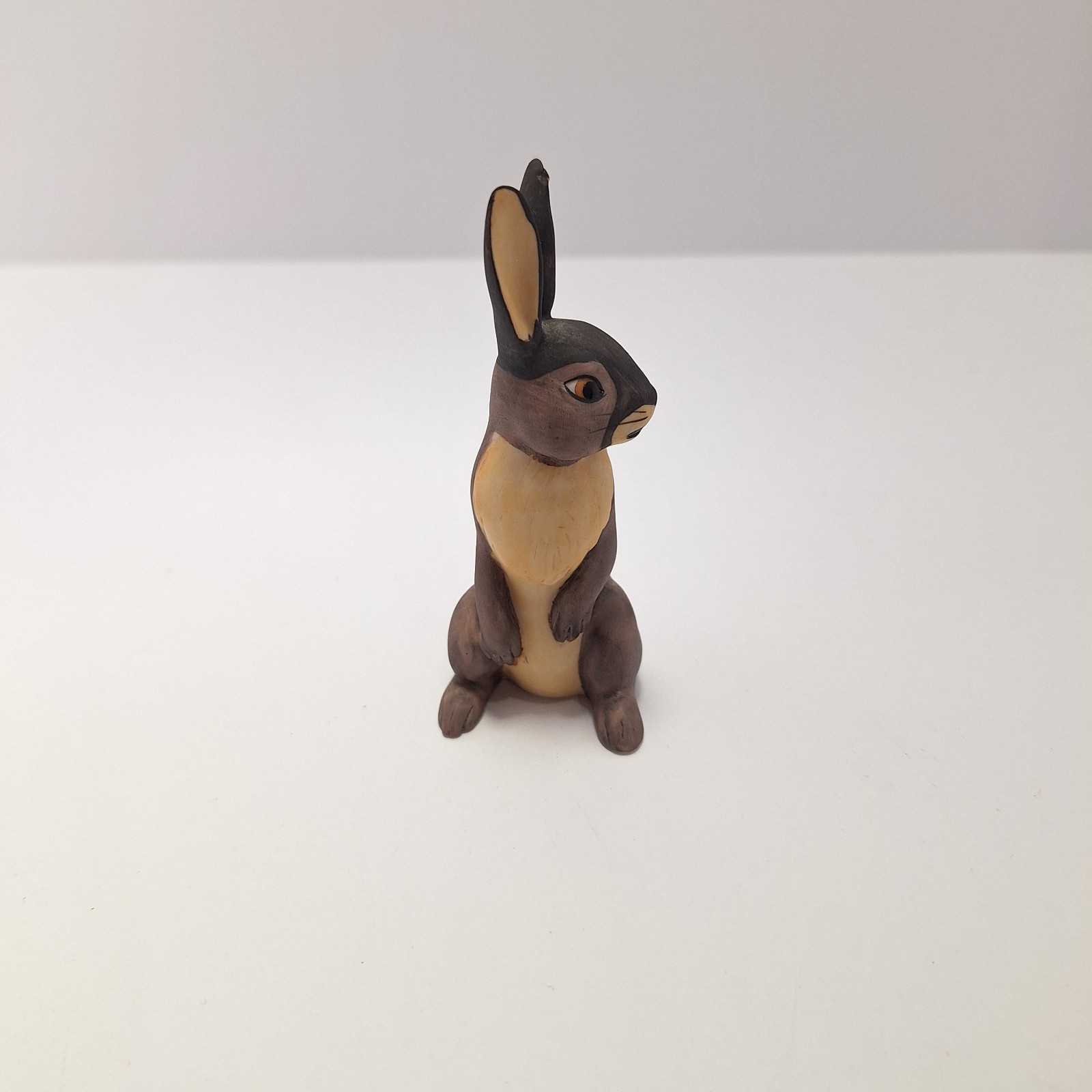 Vintage 1982 Royal Orleans Watership Down Blackberry Porcelain Figurine K20729