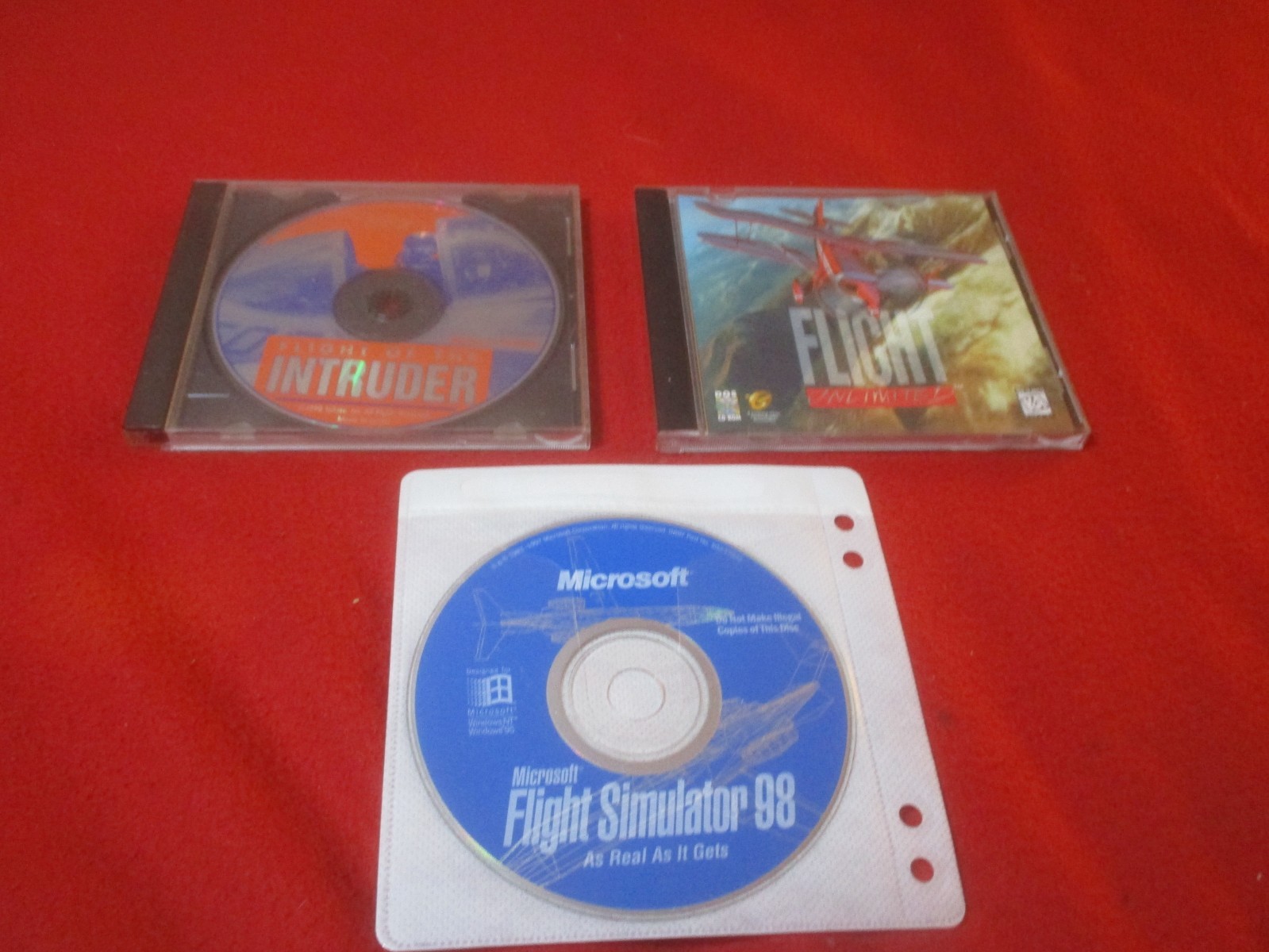 Lot of 3 Flight PC CD Games Flight of the Intruder, Flight Unlimited, Simulate98