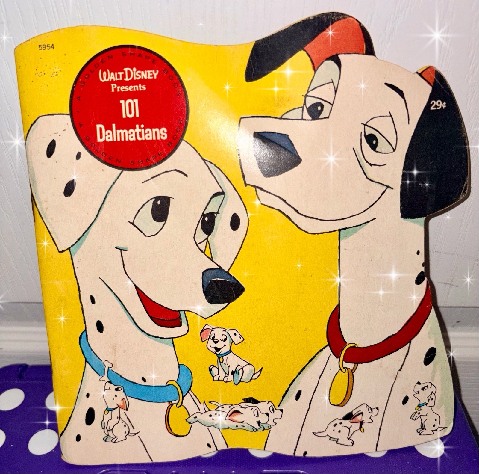 1969 VINTAGE RARE 101 Dalmations Book by Walt Disney Presents. PERFECT CONDITION