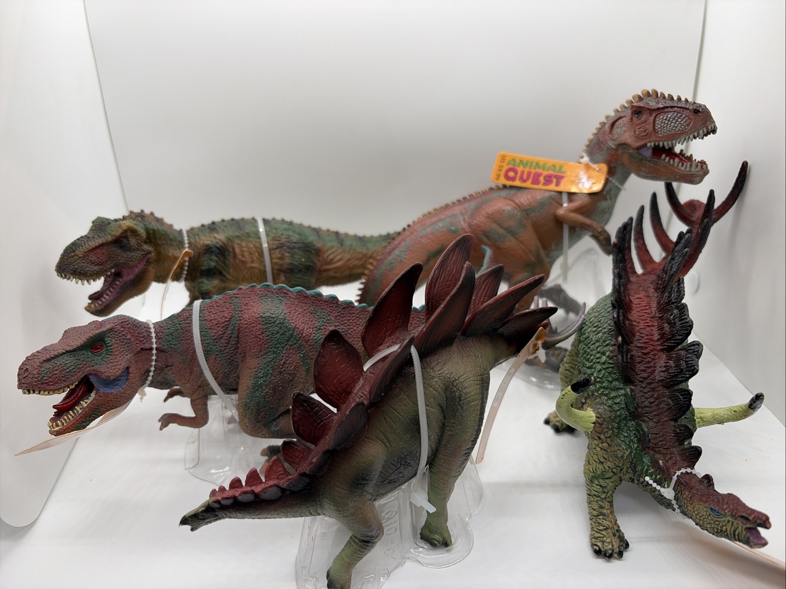 Animal Quest Dinosaur Figurines Lot Of 5 Collectables NEW WIITH TAGS  T14