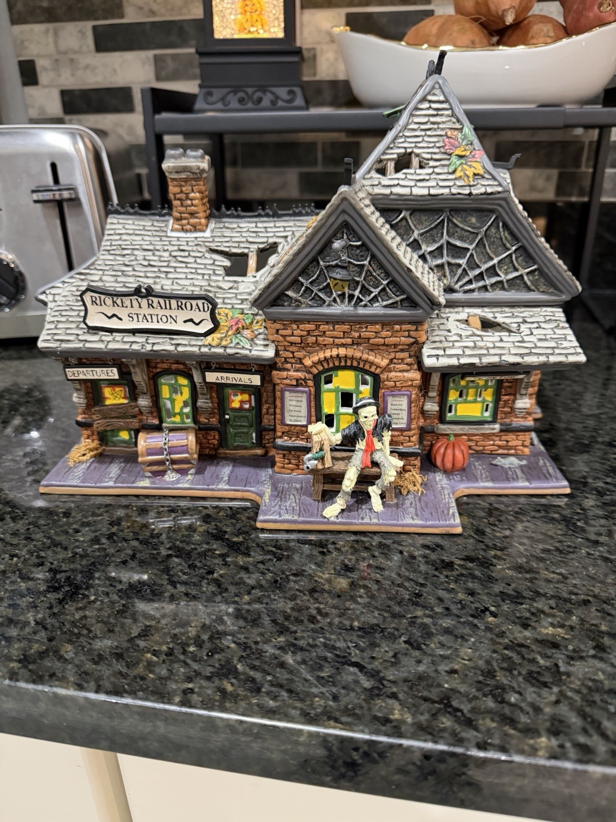 Free Shipping - Dept 56 Rickety Railroad Station - 10th Anniversary 