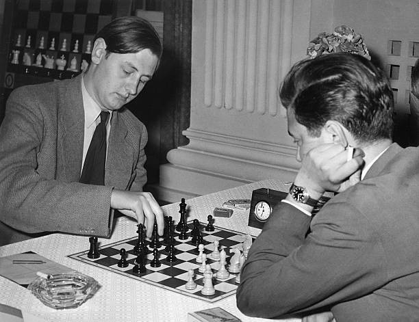 European Zone Chess Tournament in Munich Hein Donner in the match - Old Photo