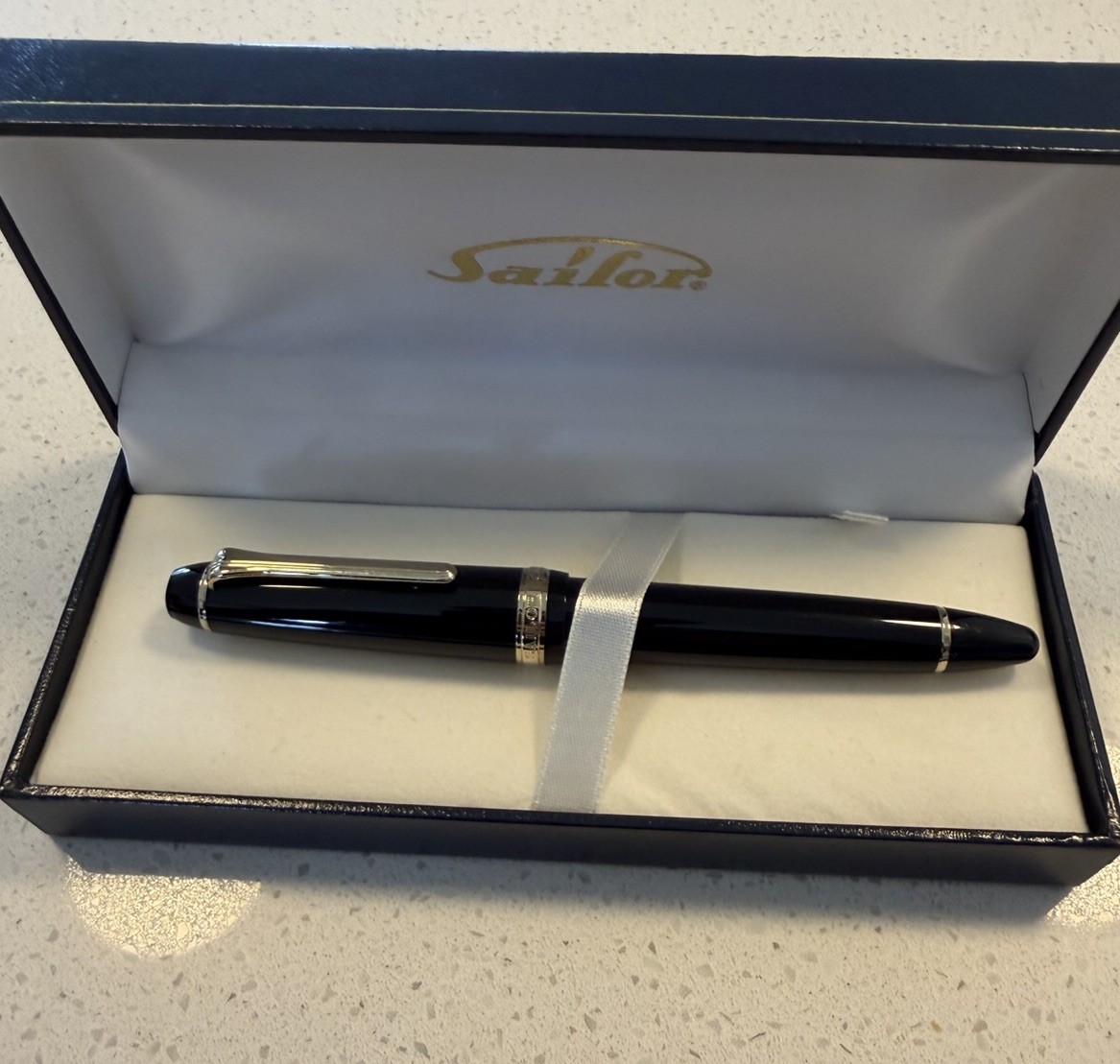 Sailor Profit 21 Founded 1911 Fountain Pen 21K Gold  Black Resin