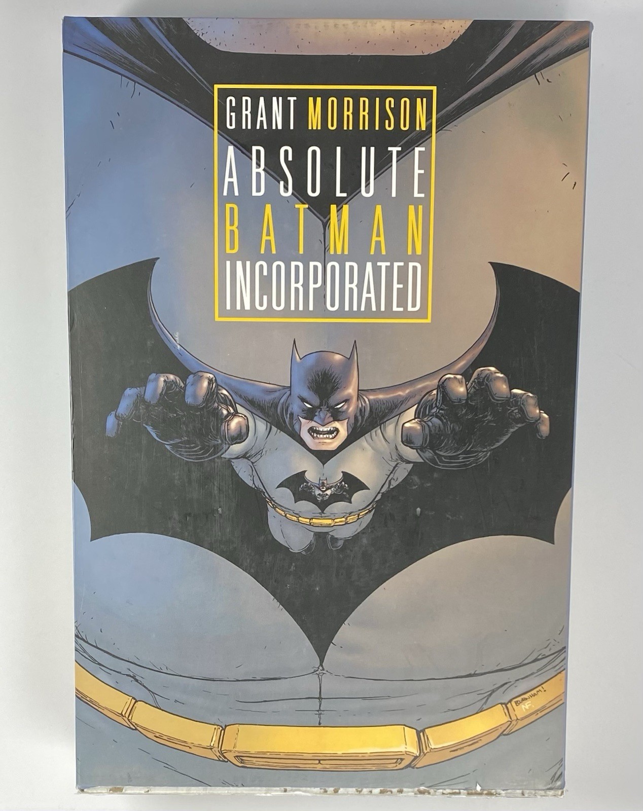 ABSOLUTE Batman Incorporated DAMAGED ACCEPTABLE 2015 Hardcover HC Grant Morrison