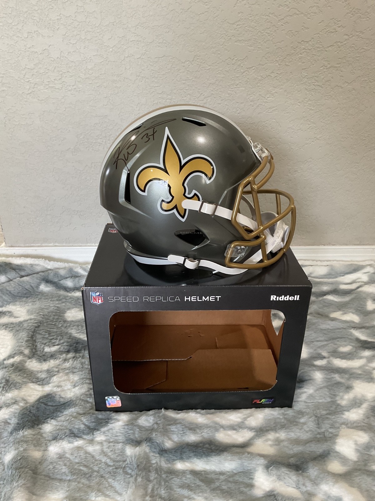 RIDDELL FULL SIZE REPLICA HELMET SIGNED BY RICKY WILLIAMS NEW ORLEANS SAINTS