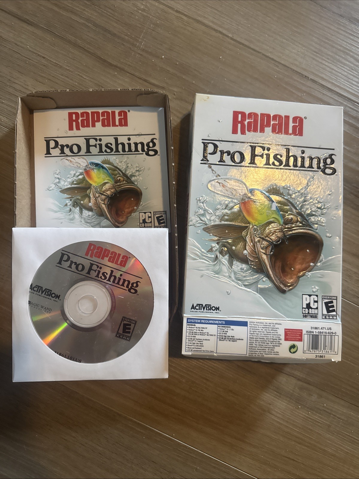Rapala Pro Fishing (PC, 2004) PC CD-ROM NEW  VINTAGE Complete Wow Rare