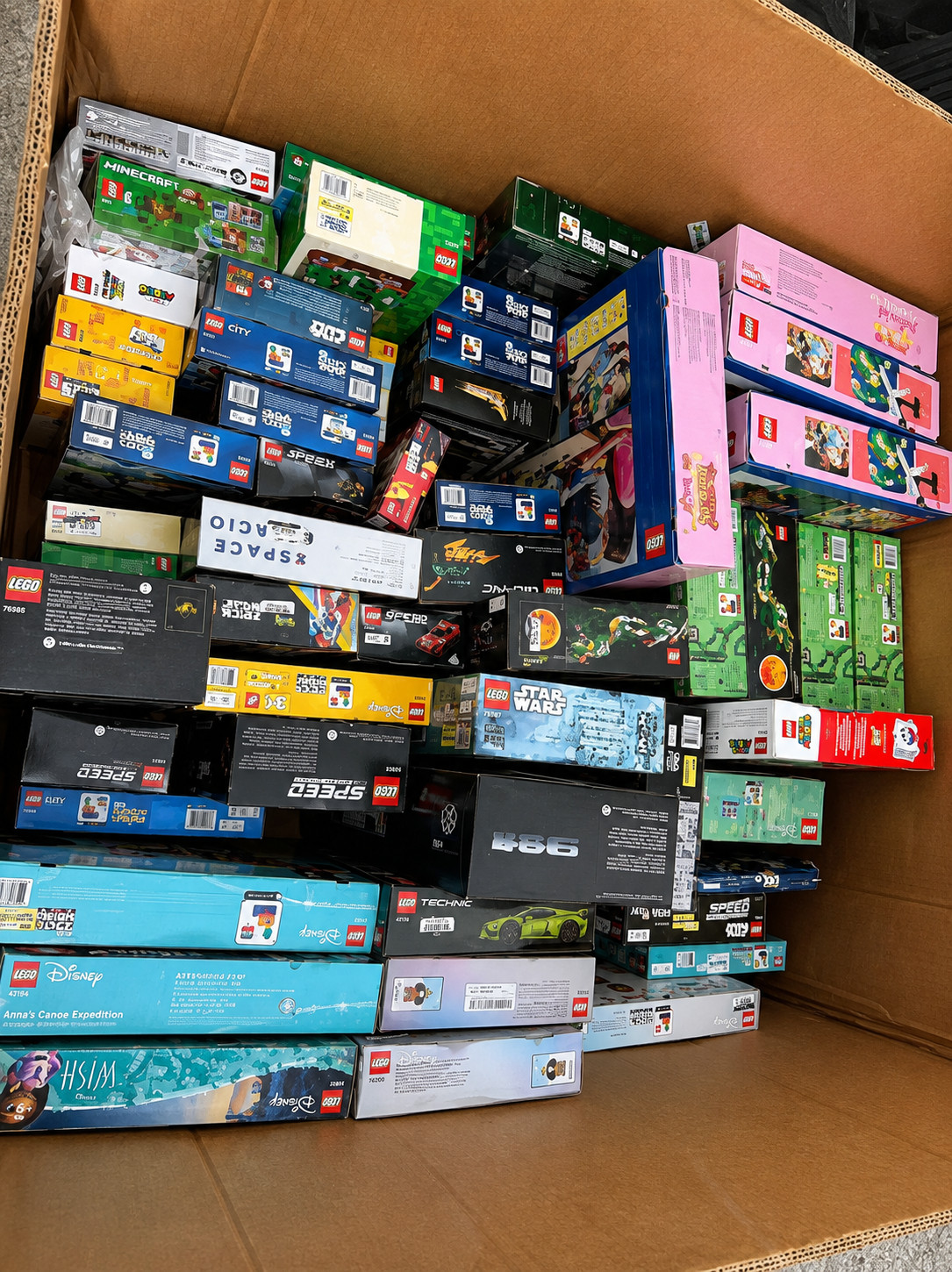 Amazon Wholesale Value Crate – Mixed Merchandise for Resellers