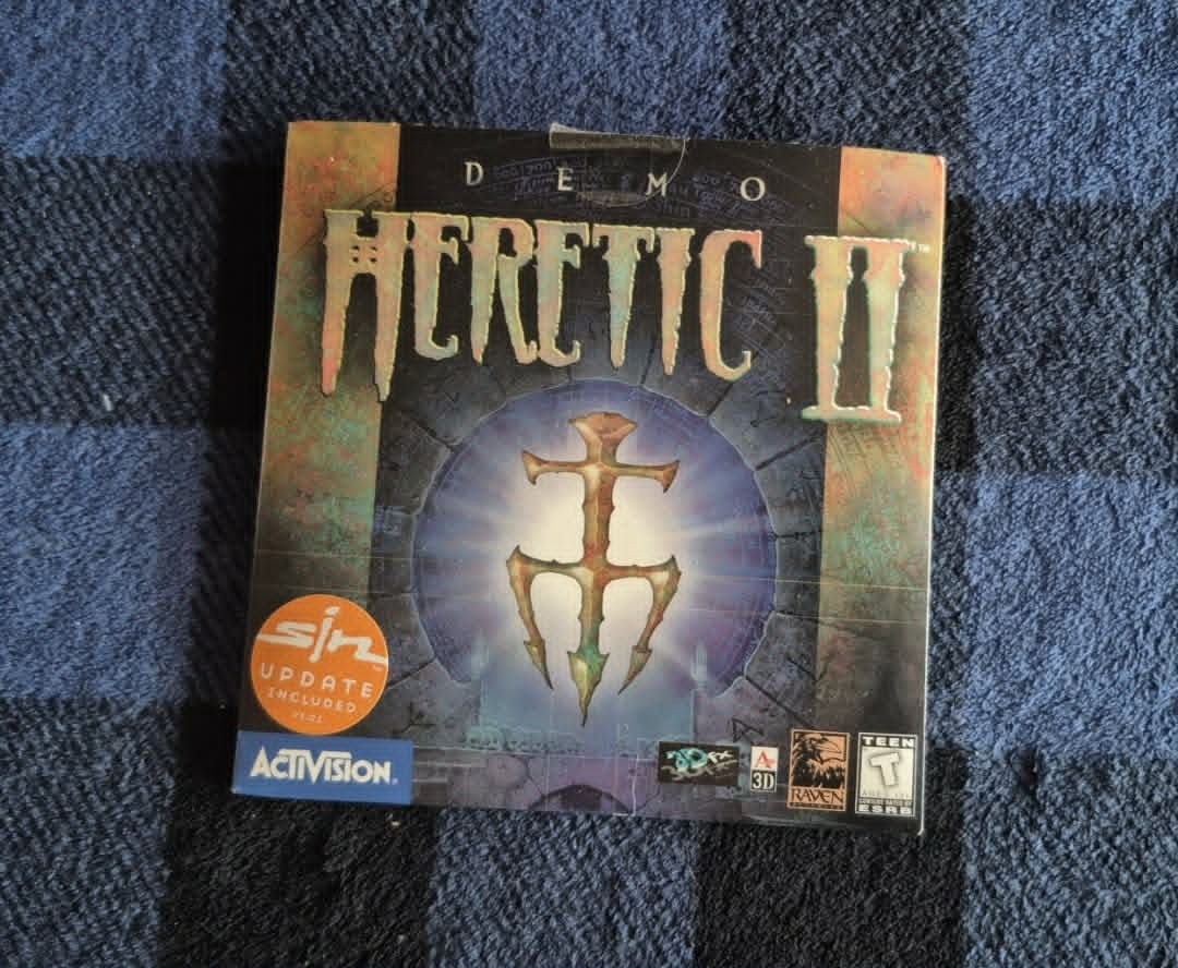 HERETIC II 2 - DEMO CD-ROM IN ORIGINAL CARDBOARD SLEEVE - RARE