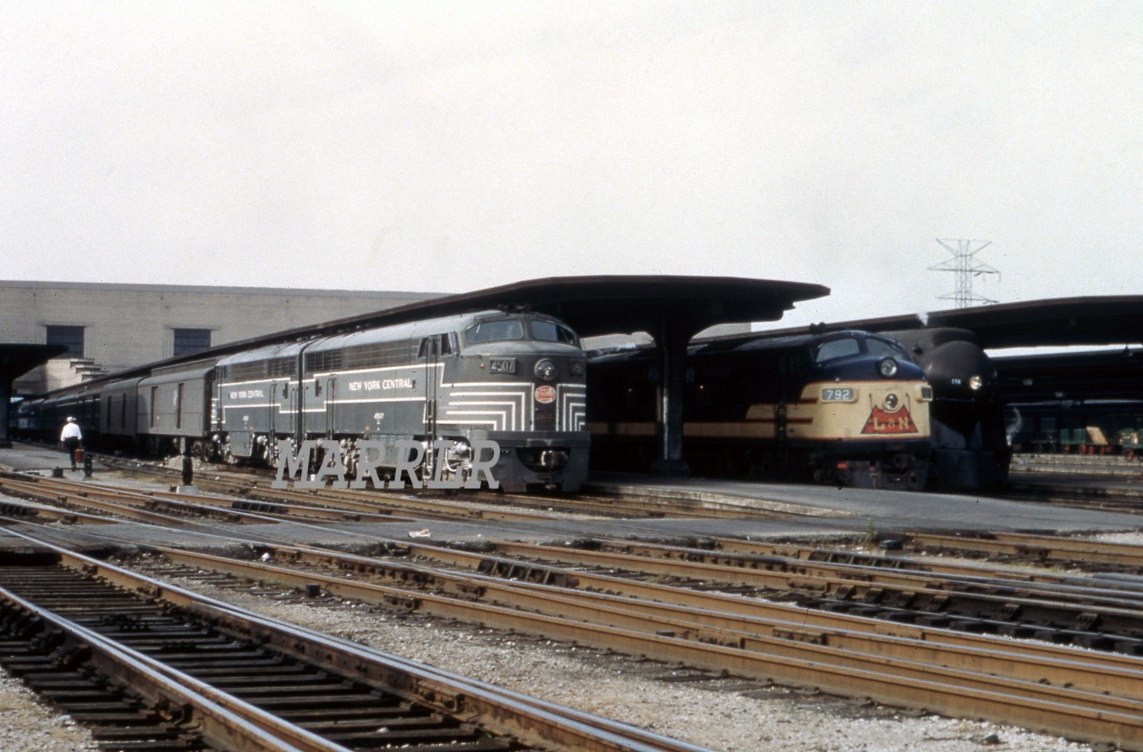 RR Photo-NEW YORK CENTRAL NYC 4507 CPA24-5 at Cincinnati Oh  8/8/1956