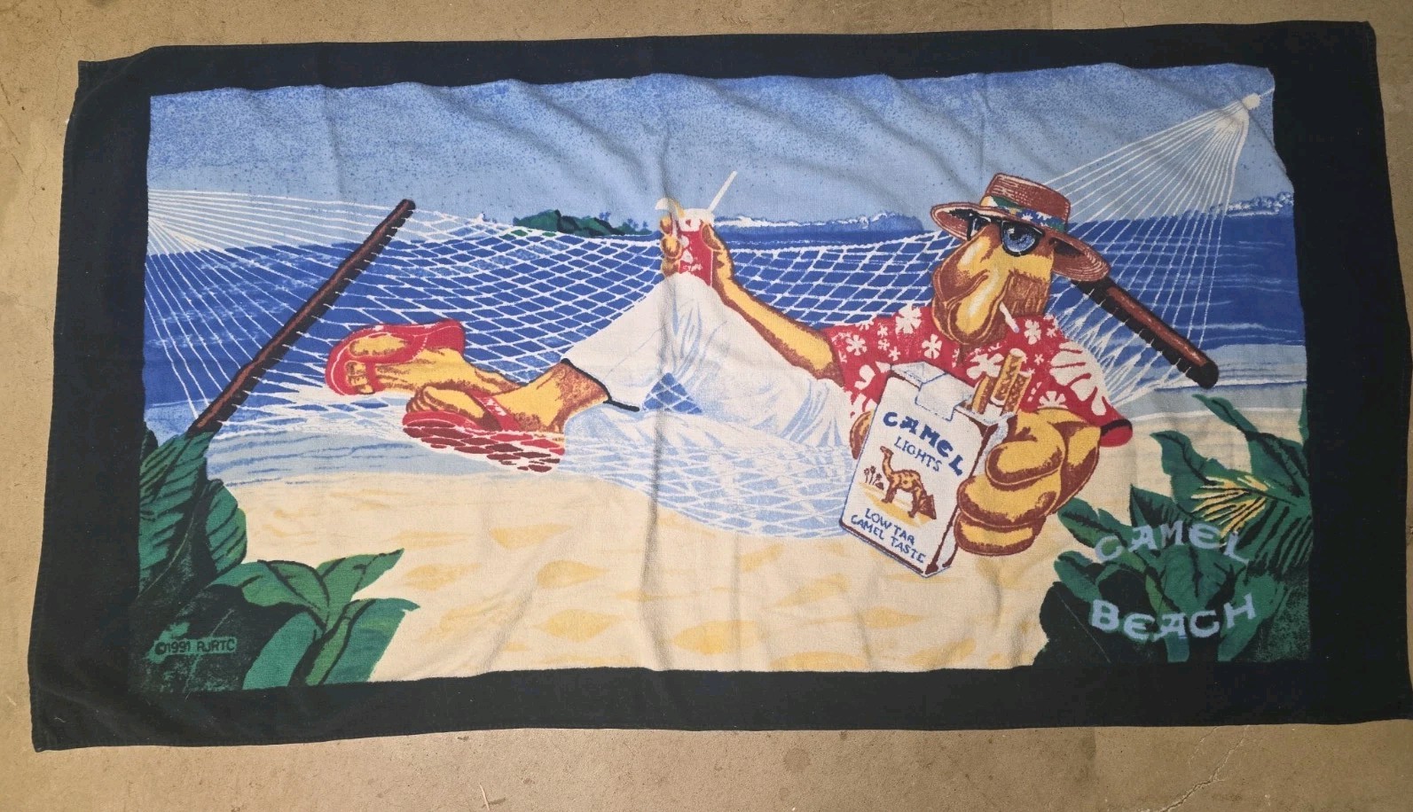 Vintage Joe Camel 1991 Beach Towel Collectable 59x30 100% Cotton Great Condition